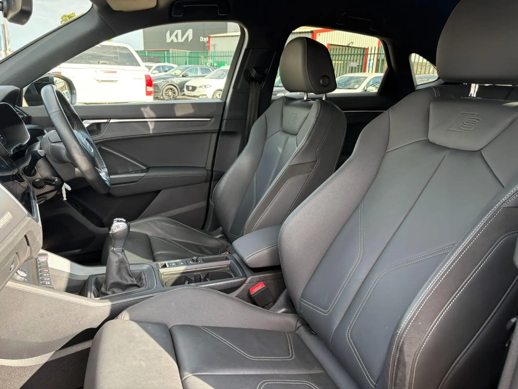 Audi Q3 Image 21