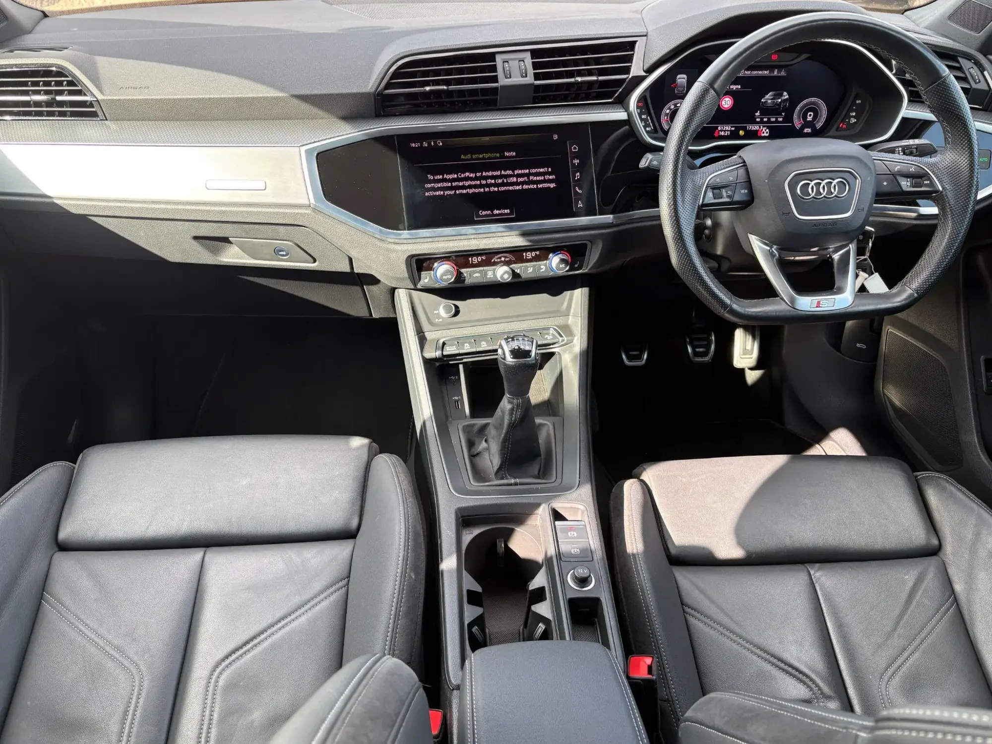 Audi Q3 Image 23
