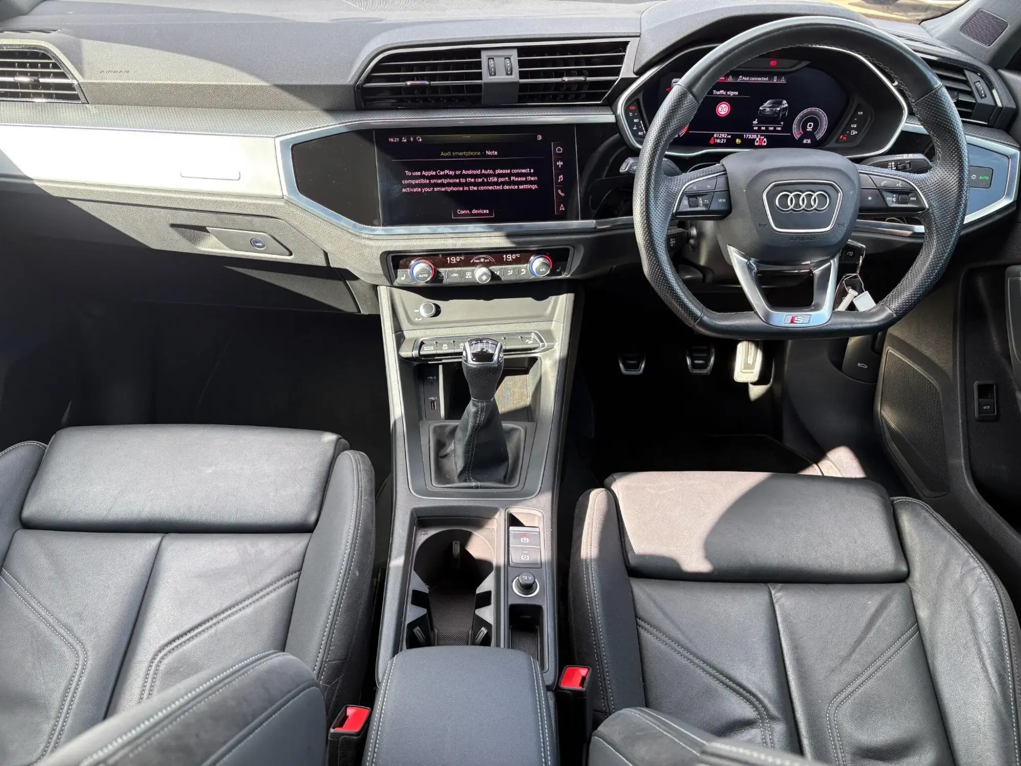 Audi Q3 Image 28