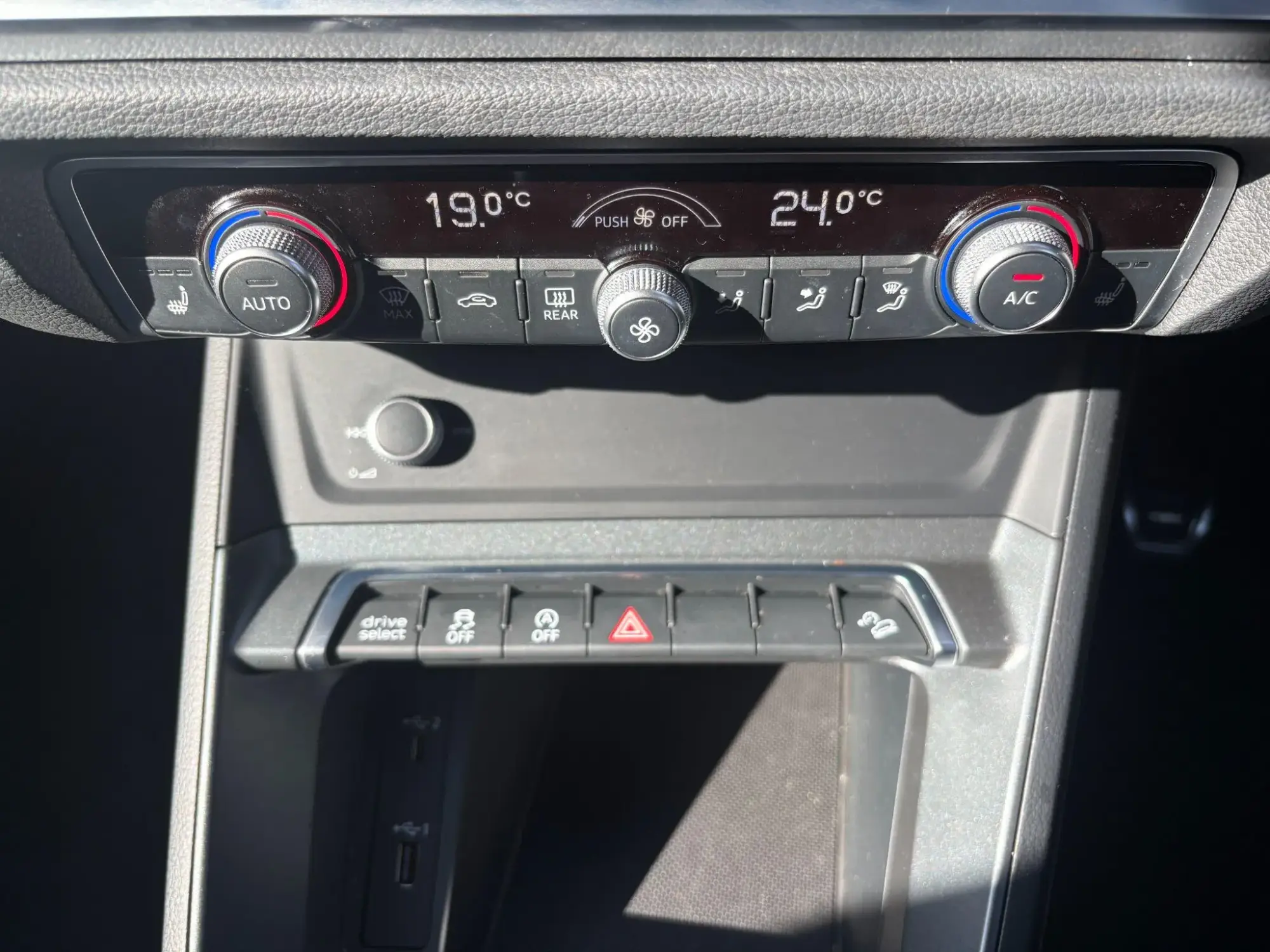 Audi Q3 Image 37
