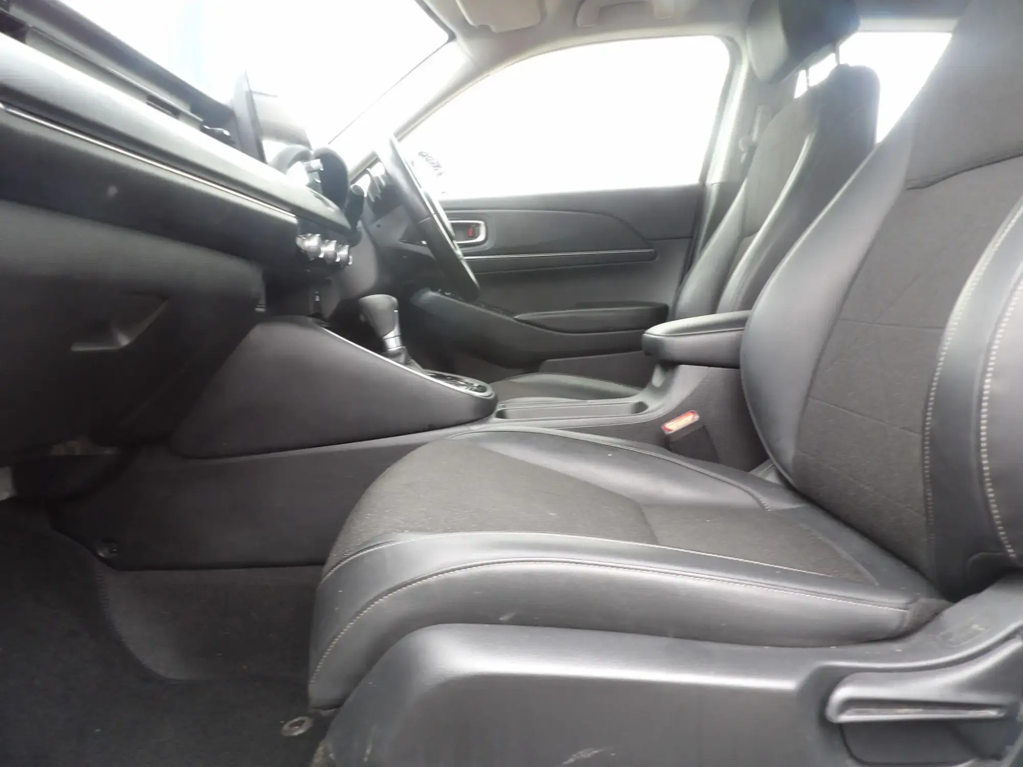 Honda HR-V Hybrid Image 32