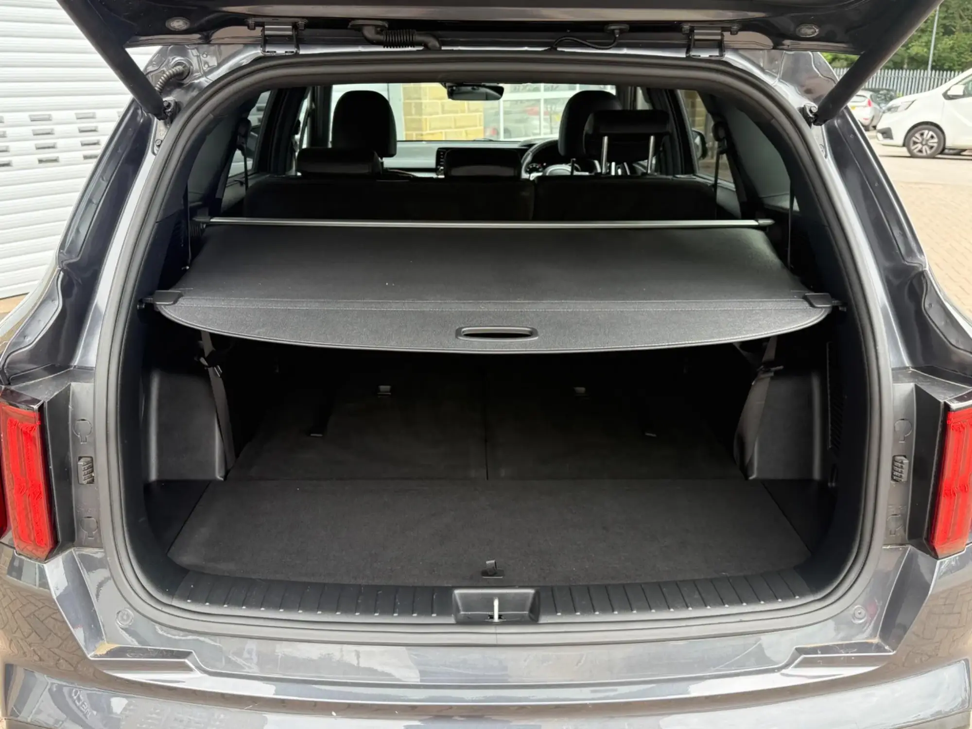 Kia Sorento Hybrid Image 23 Kia Sorento Hybrid Image 23
