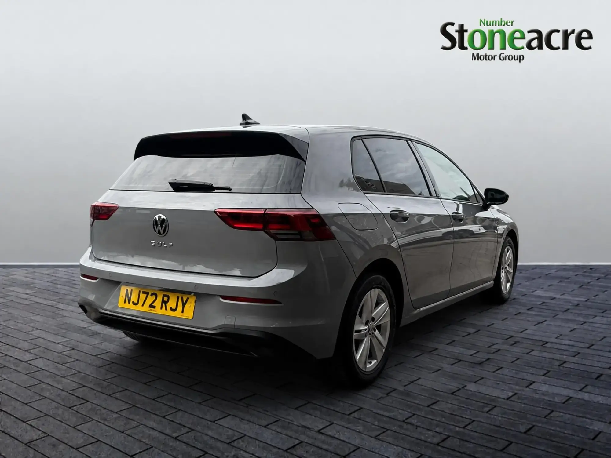 Volkswagen Golf Image 8