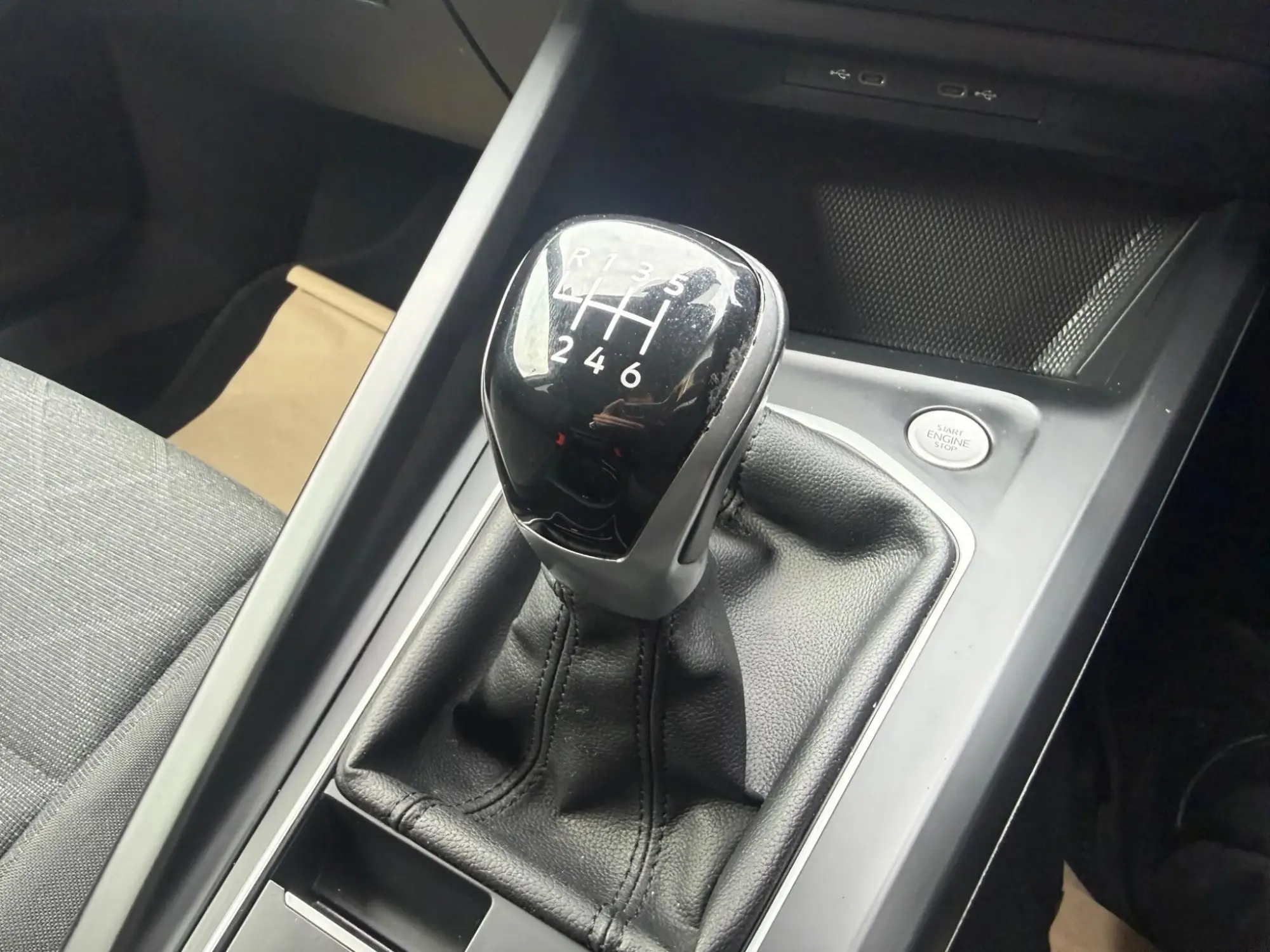 Volkswagen Golf Image 9