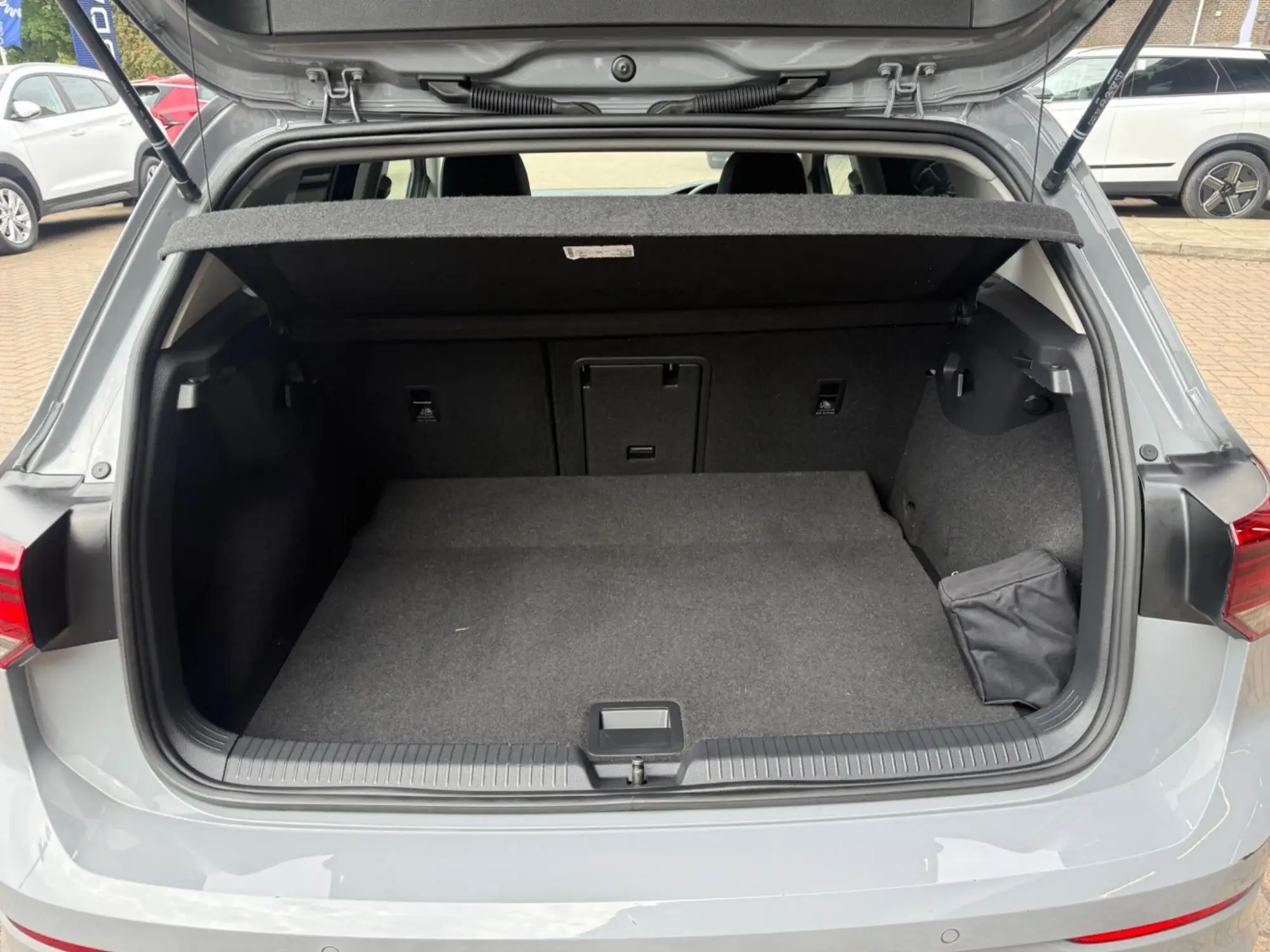 Volkswagen Golf Image 17