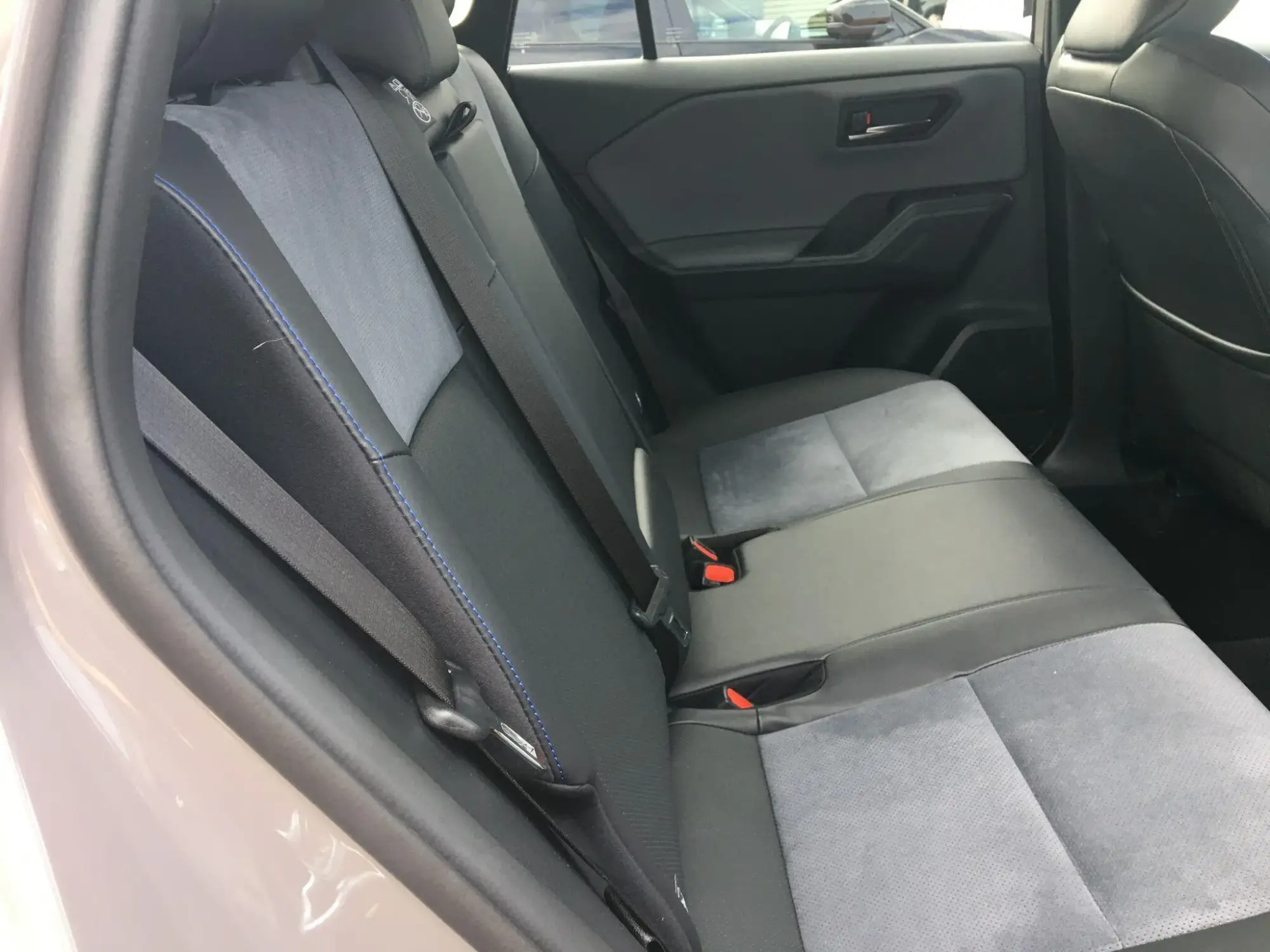 Toyota RAV4 Image 16 Toyota RAV4 Image 16