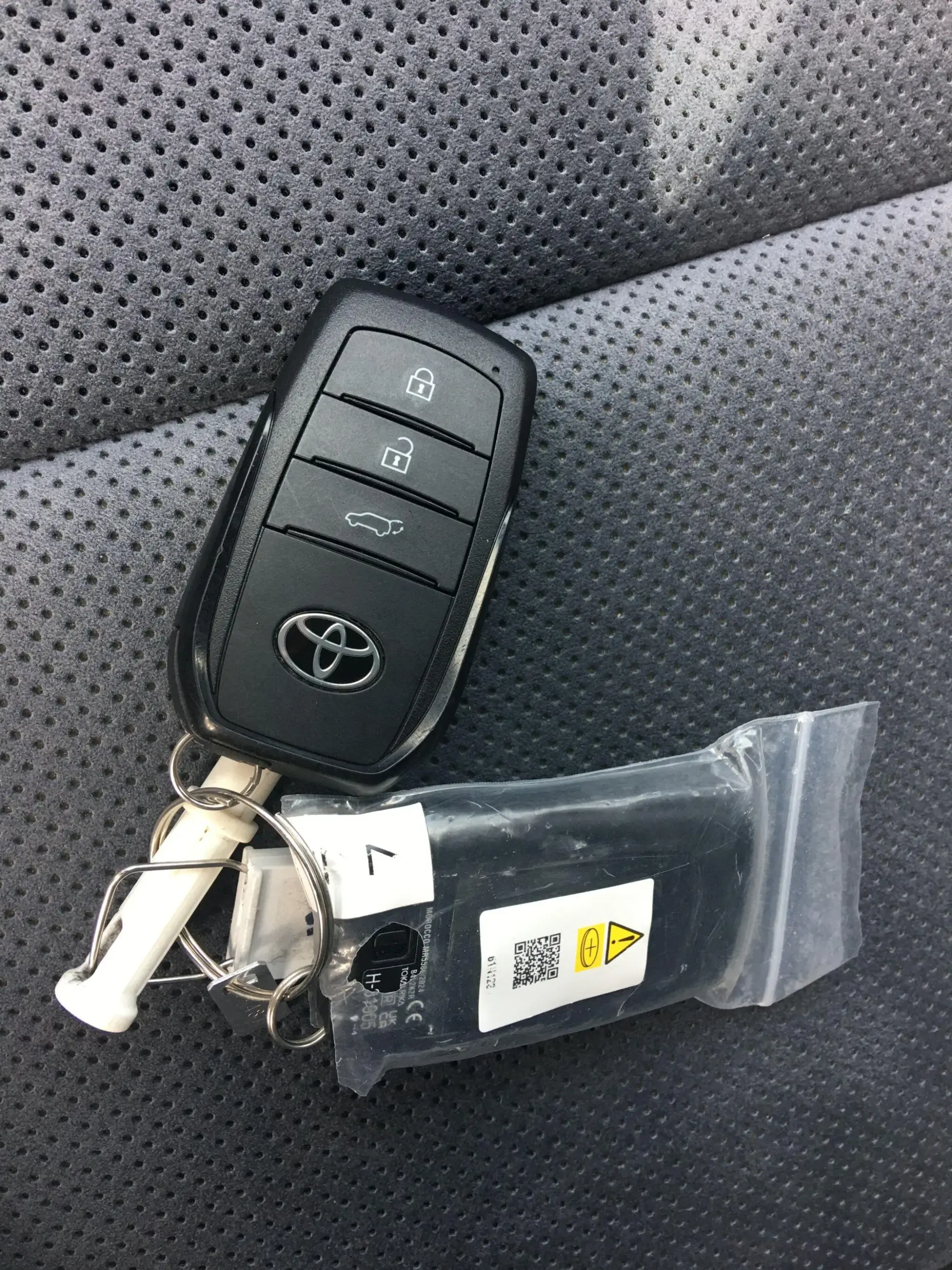 Toyota RAV4 Image 18 Toyota RAV4 Image 18