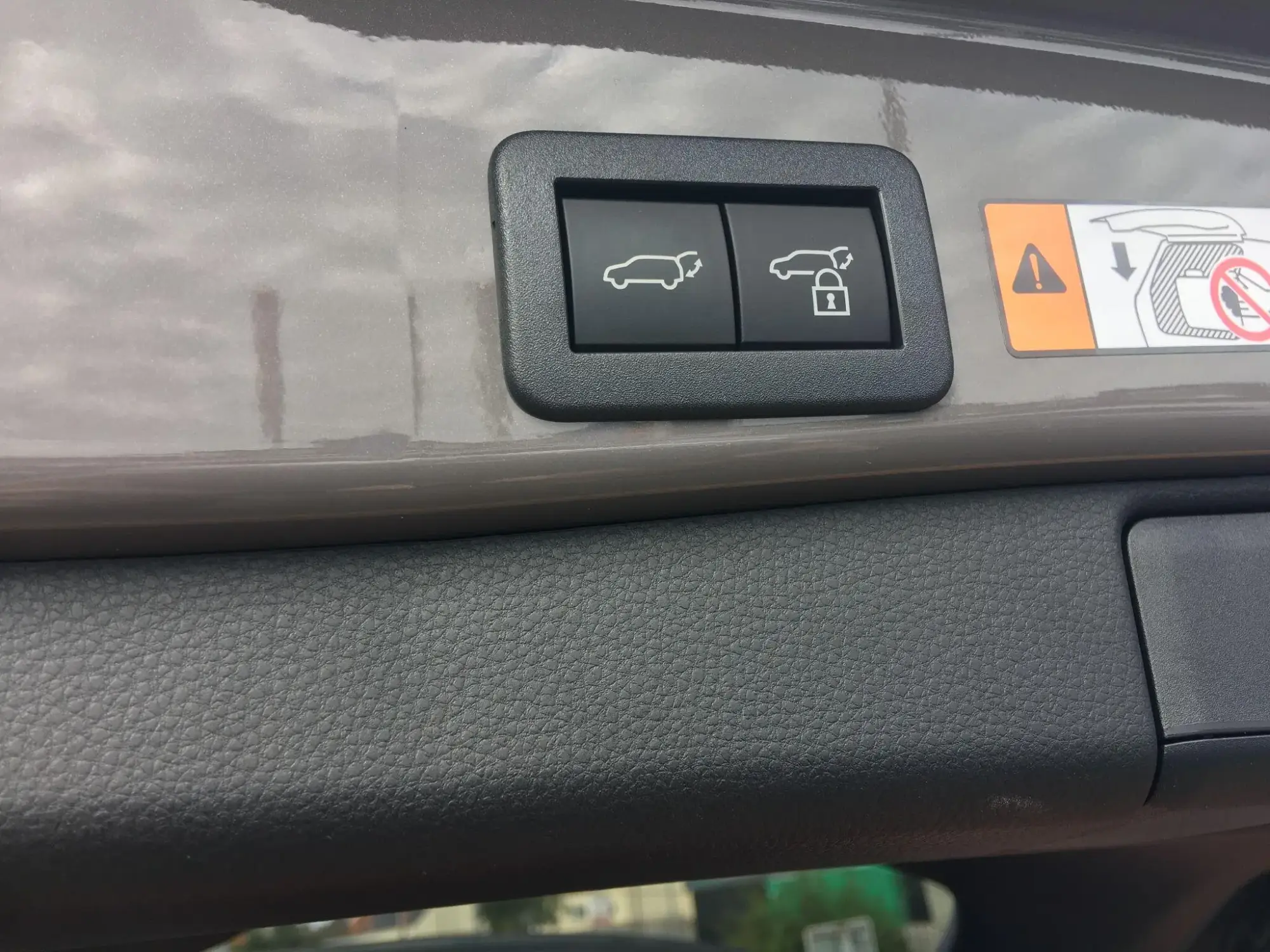 Toyota RAV4 Image 25 Toyota RAV4 Image 25