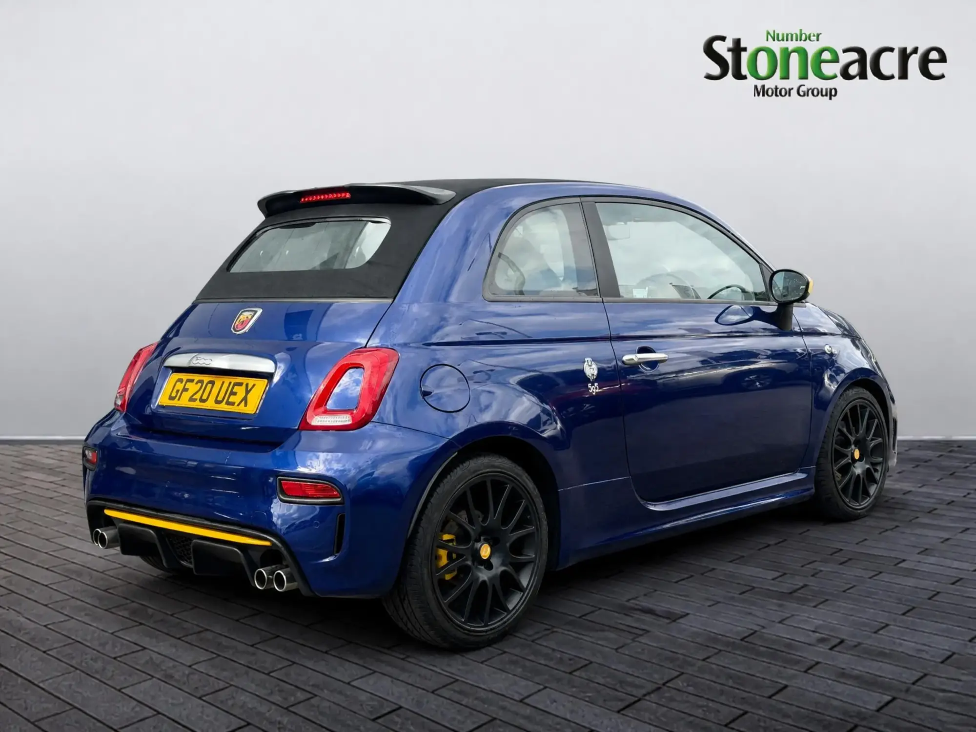 Abarth 595c 1.4 T-Jet Pista 70th Cabrio Euro 6 2dr GF20UEX Image 3 Abarth 595c 1.4 T-Jet Pista 70th Cabrio Euro 6 2dr GF20UEX Image 3