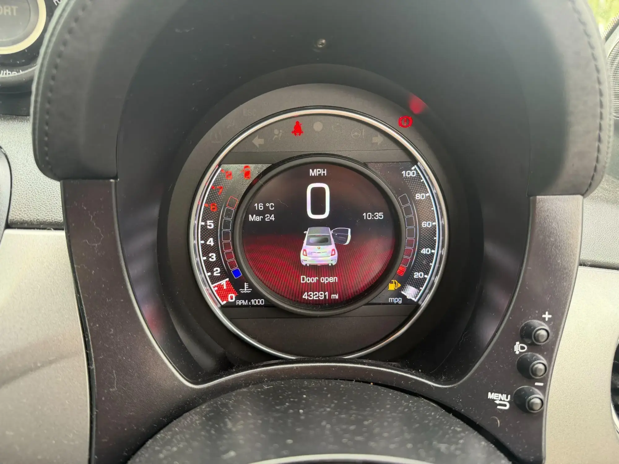 Abarth 595c Image 14 Abarth 595c Image 14