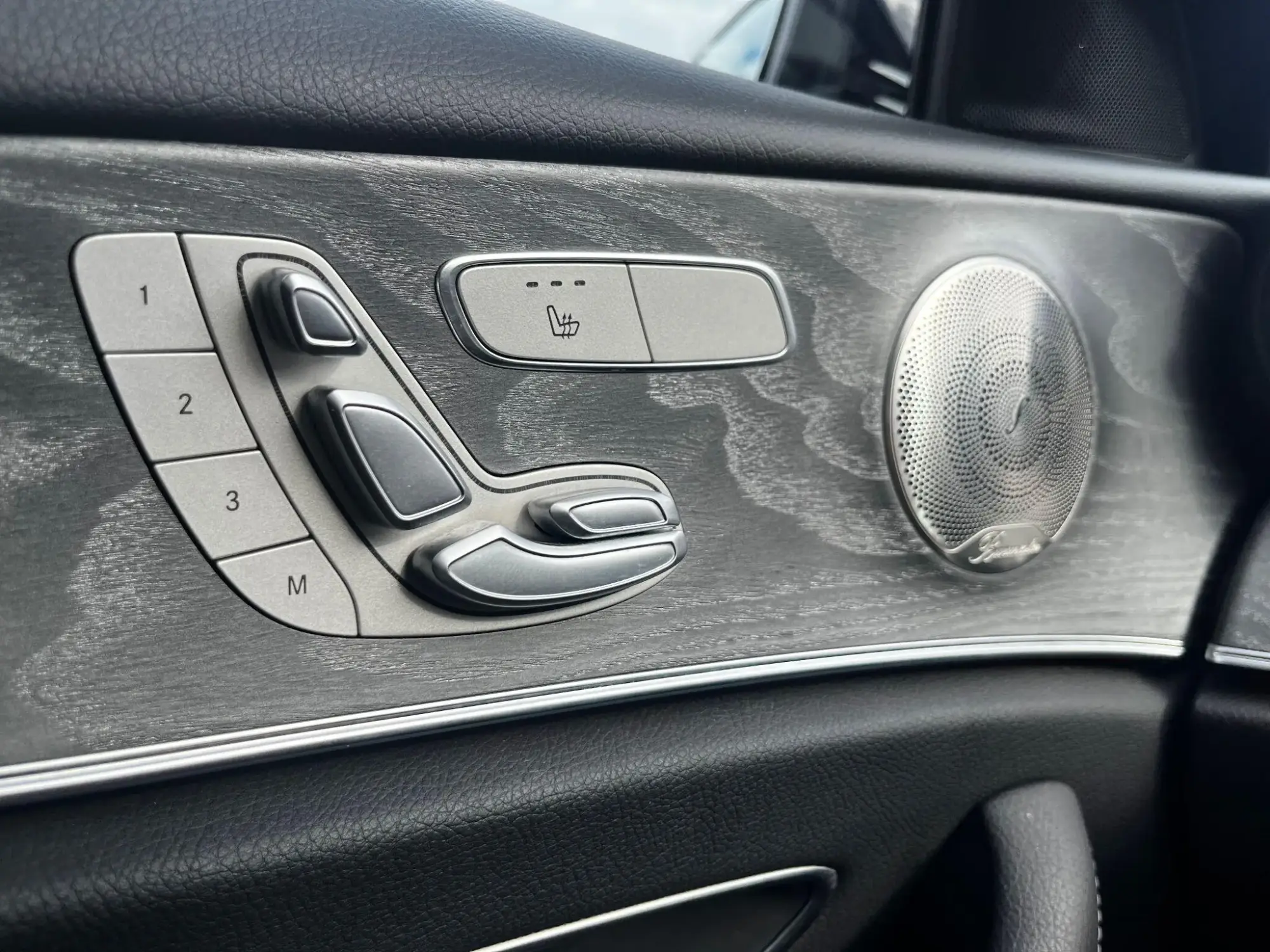 Mercedes-Benz E-Class Image 20 Mercedes-Benz E-Class Image 20