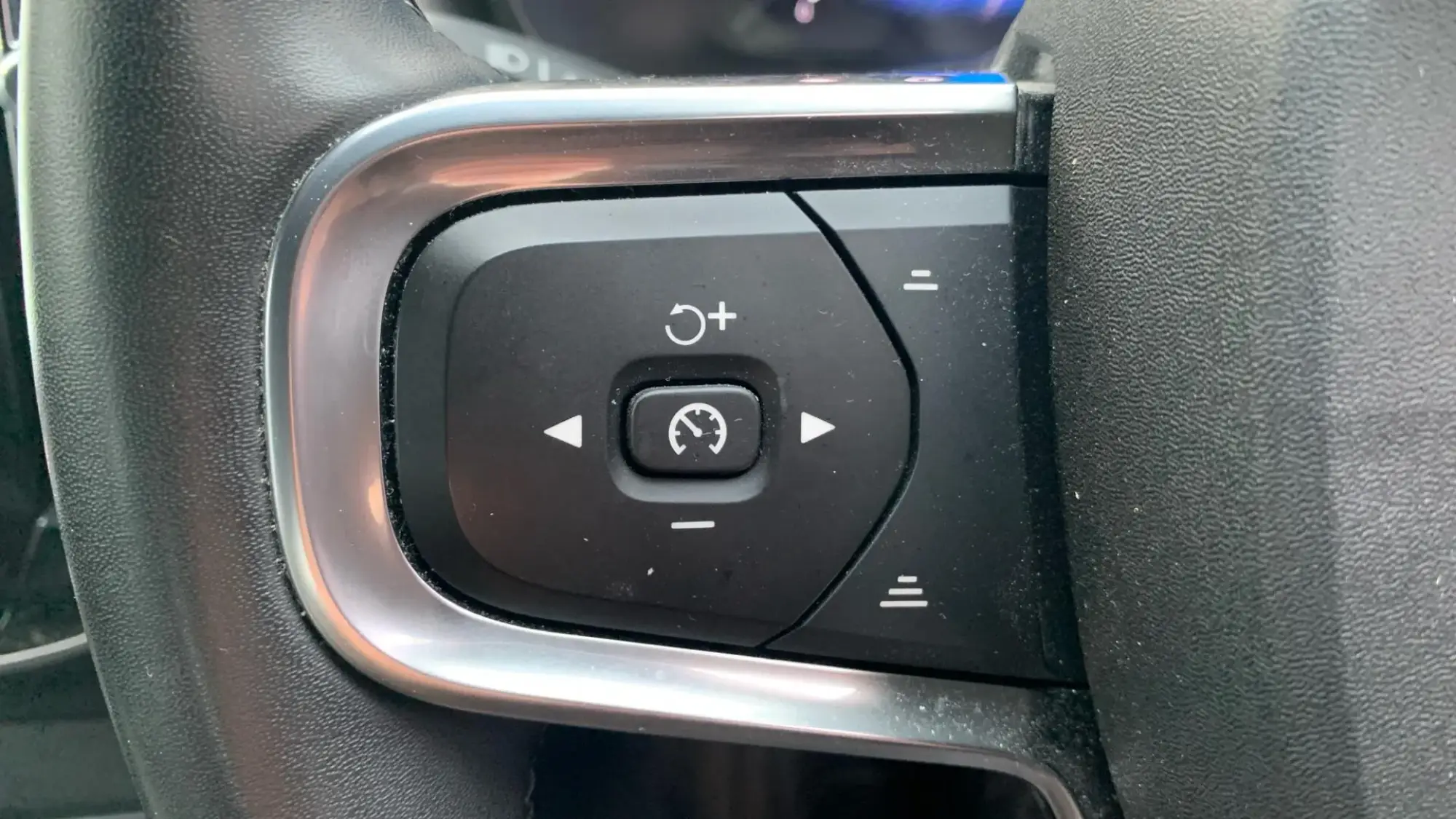 Volvo XC40 Image 21