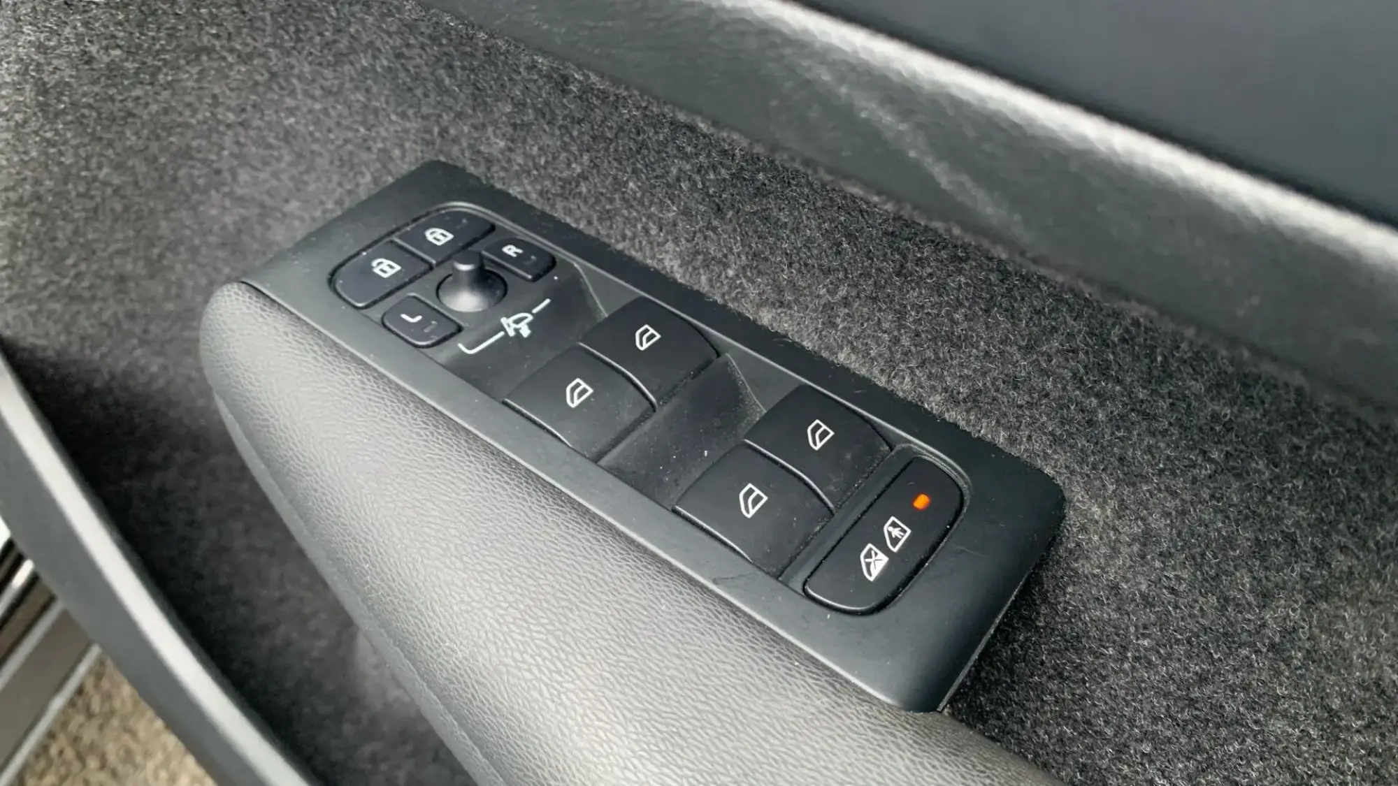 Volvo XC40 Image 24