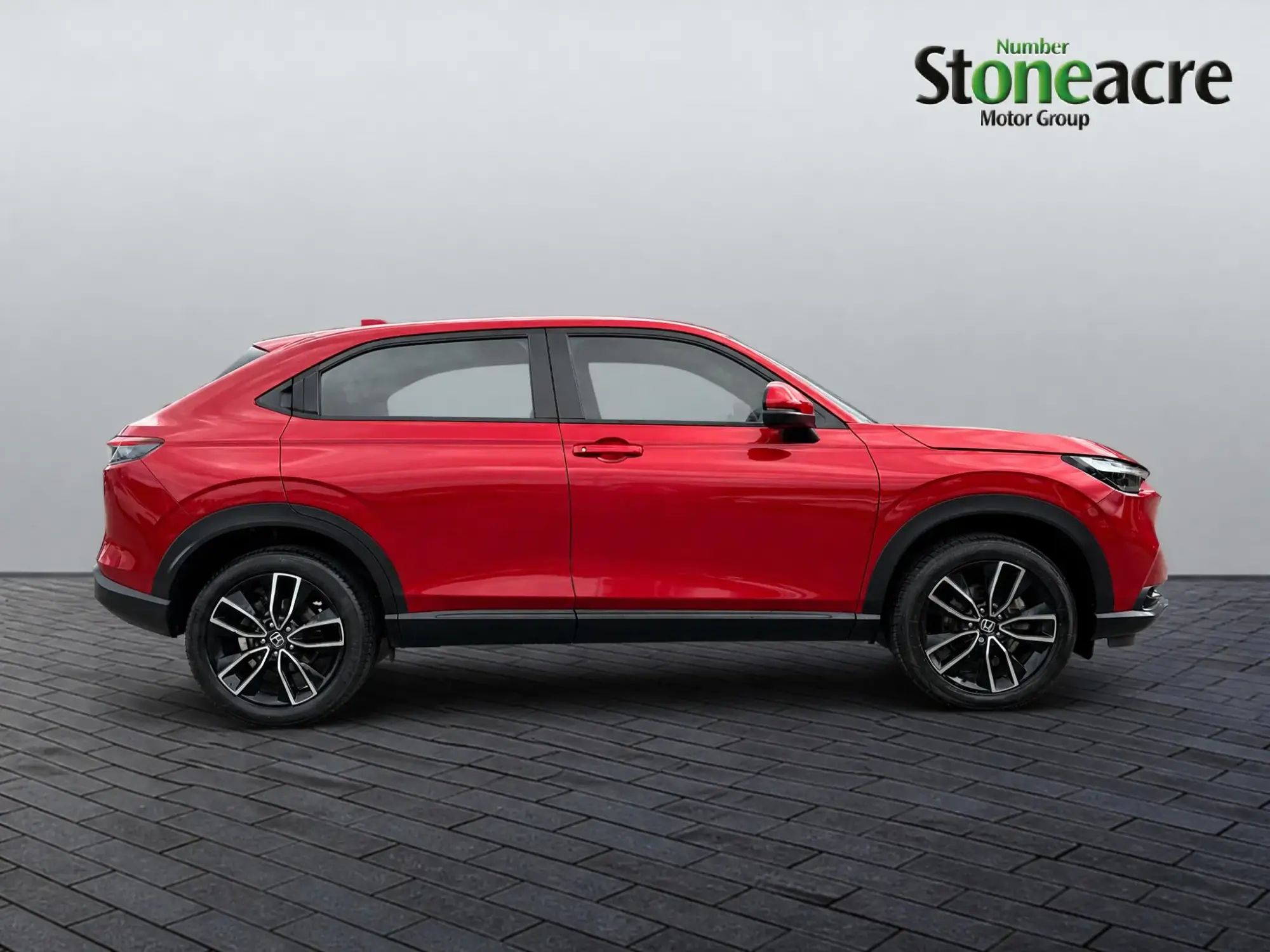 Honda HR-V Hybrid 1.5 h i-MMD Elegance CVT Euro 6 (s/s) 5dr YM23UXS Image 2 Honda HR-V Hybrid 1.5 h i-MMD Elegance CVT Euro 6 (s/s) 5dr YM23UXS Image 2
