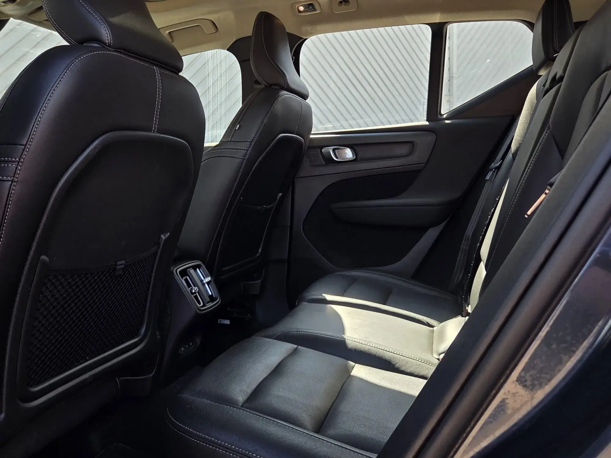 Volvo XC40 Image 17