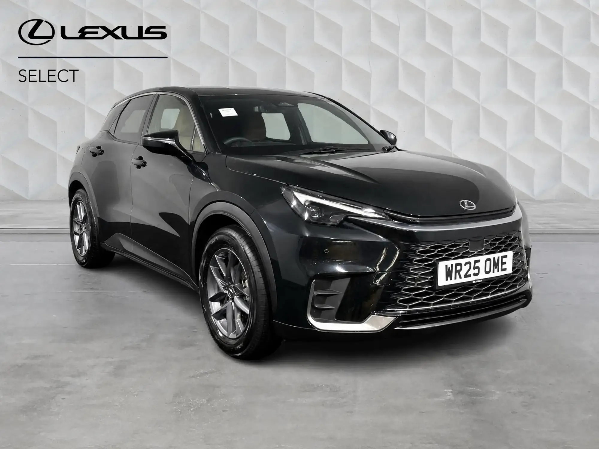 Lexus LBX 1.5 VVT-iE Premium E-CVT Euro 6 (s/s) 5dr WR25OME Image 1