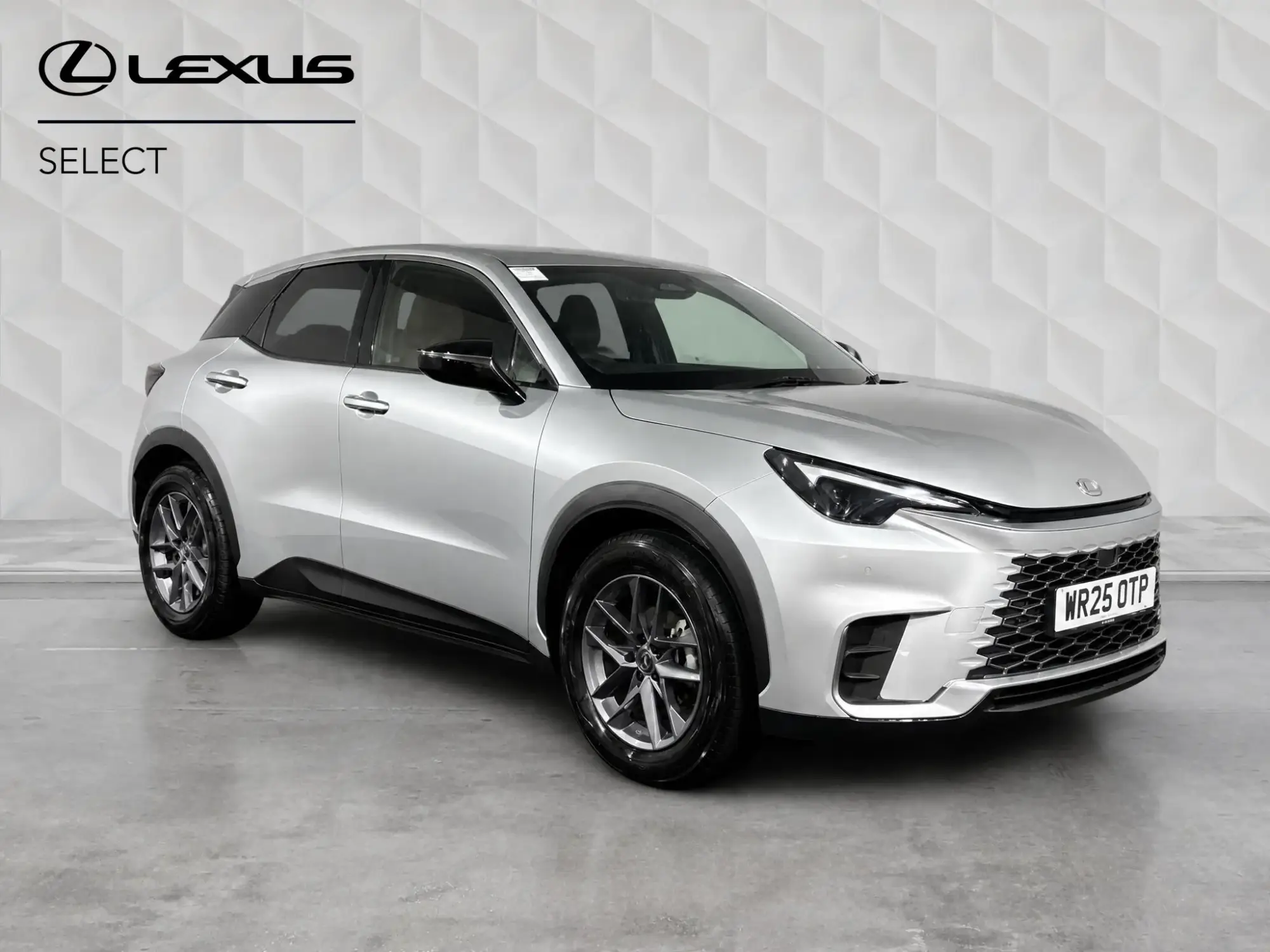 Lexus LBX 1.5 VVT-iE Premium E-CVT Euro 6 (s/s) 5dr WR25OTP Image 1