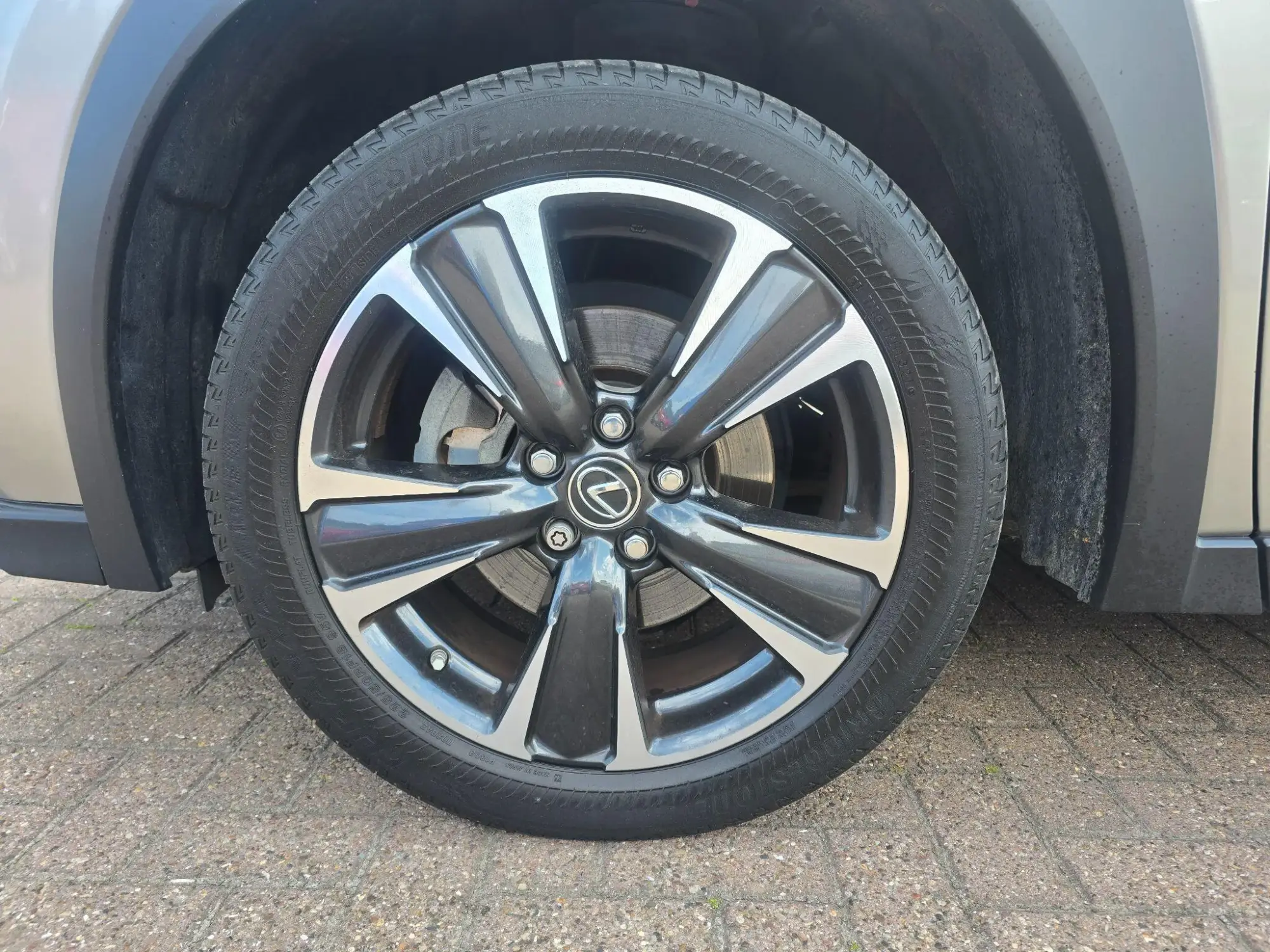 Lexus UX Self-Charging Hybrid Image 9 Lexus UX Self-Charging Hybrid Image 9