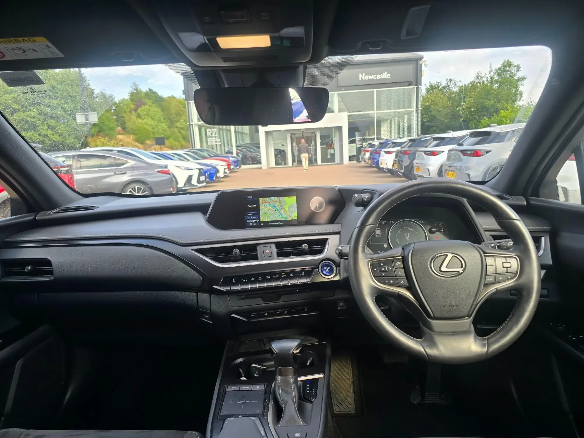 Lexus UX Self-Charging Hybrid Image 11 Lexus UX Self-Charging Hybrid Image 11