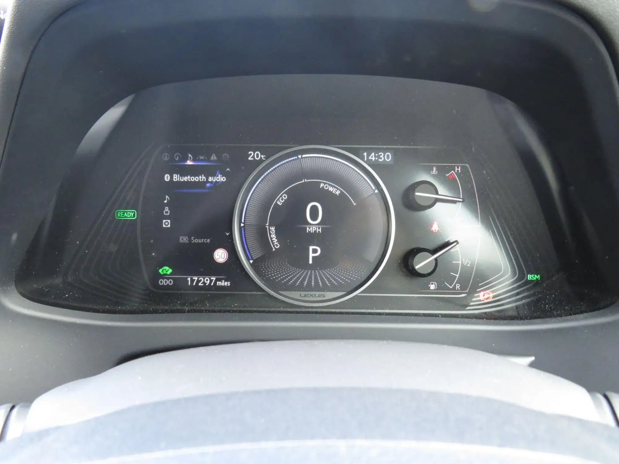 Lexus UX Self-Charging Hybrid Image 14 Lexus UX Self-Charging Hybrid Image 14