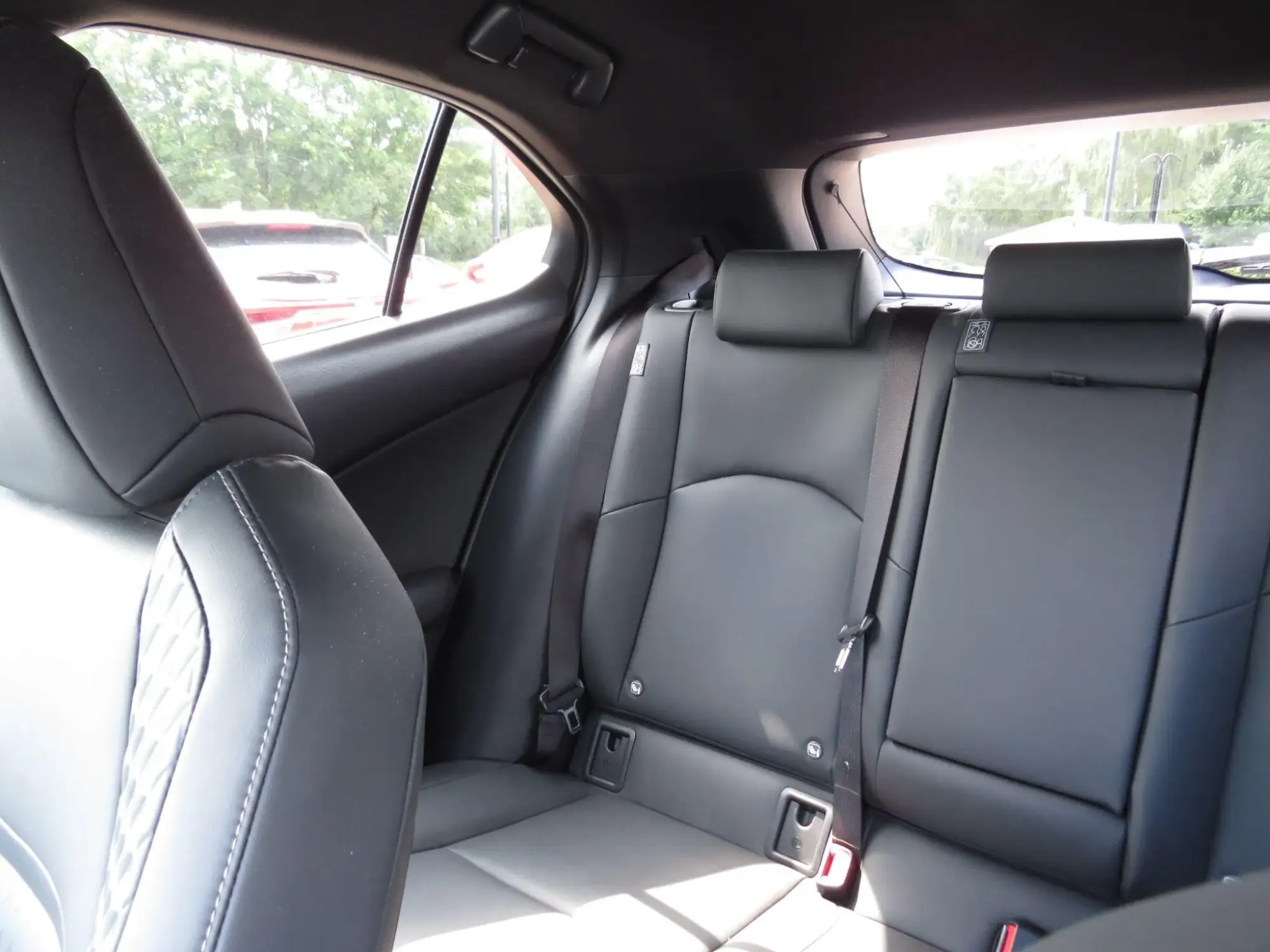 Lexus UX Self-Charging Hybrid Image 16 Lexus UX Self-Charging Hybrid Image 16