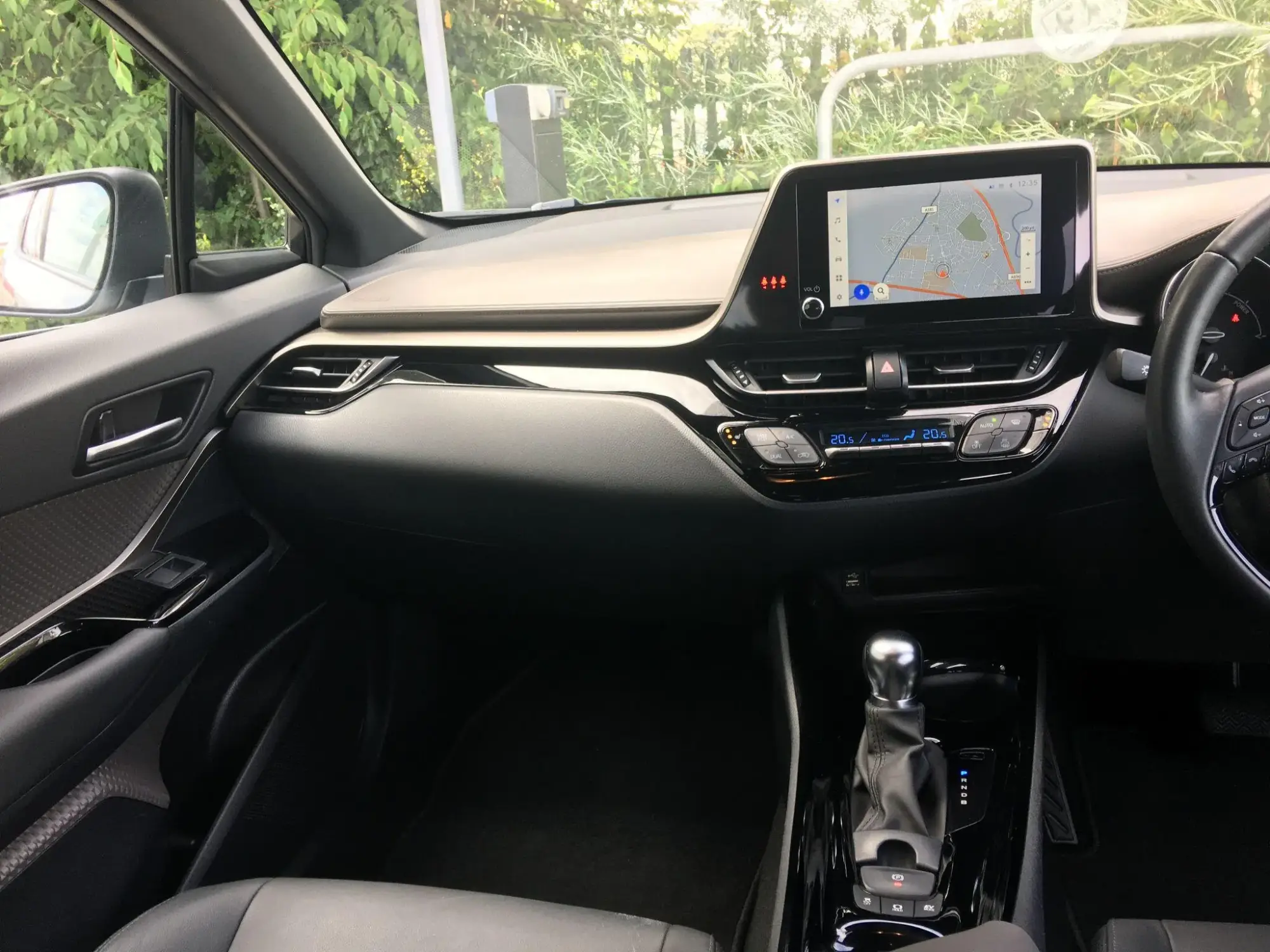 Toyota C-HR Self-Charging Hybrid Image 12 Toyota C-HR Self-Charging Hybrid Image 12