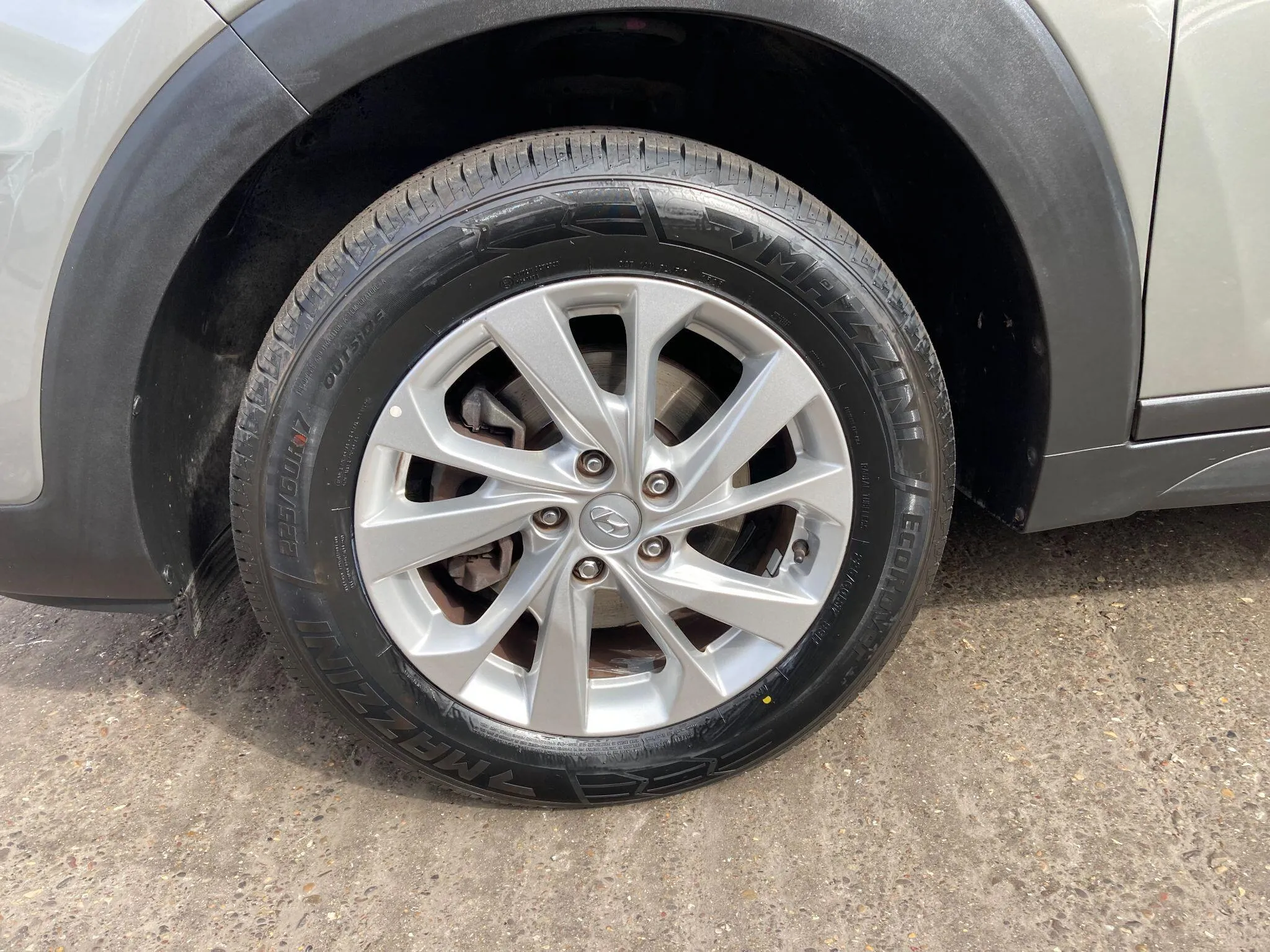 Hyundai Tucson dealer public-web source image