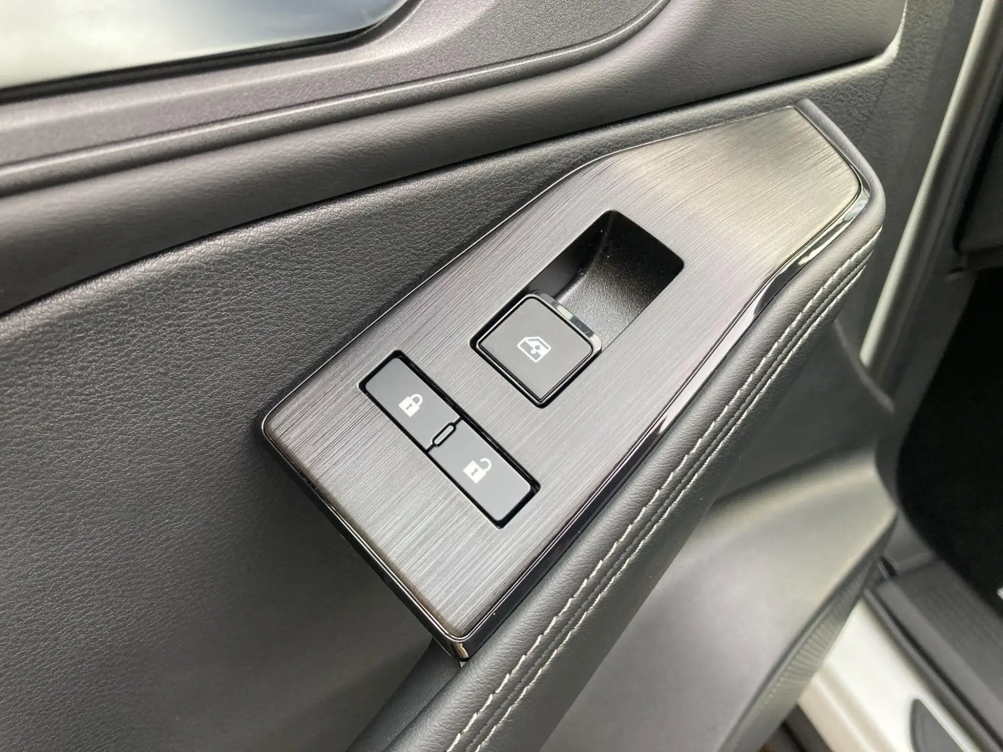 Nissan X-Trail e-POWER Image 28 Nissan X-Trail e-POWER Image 28