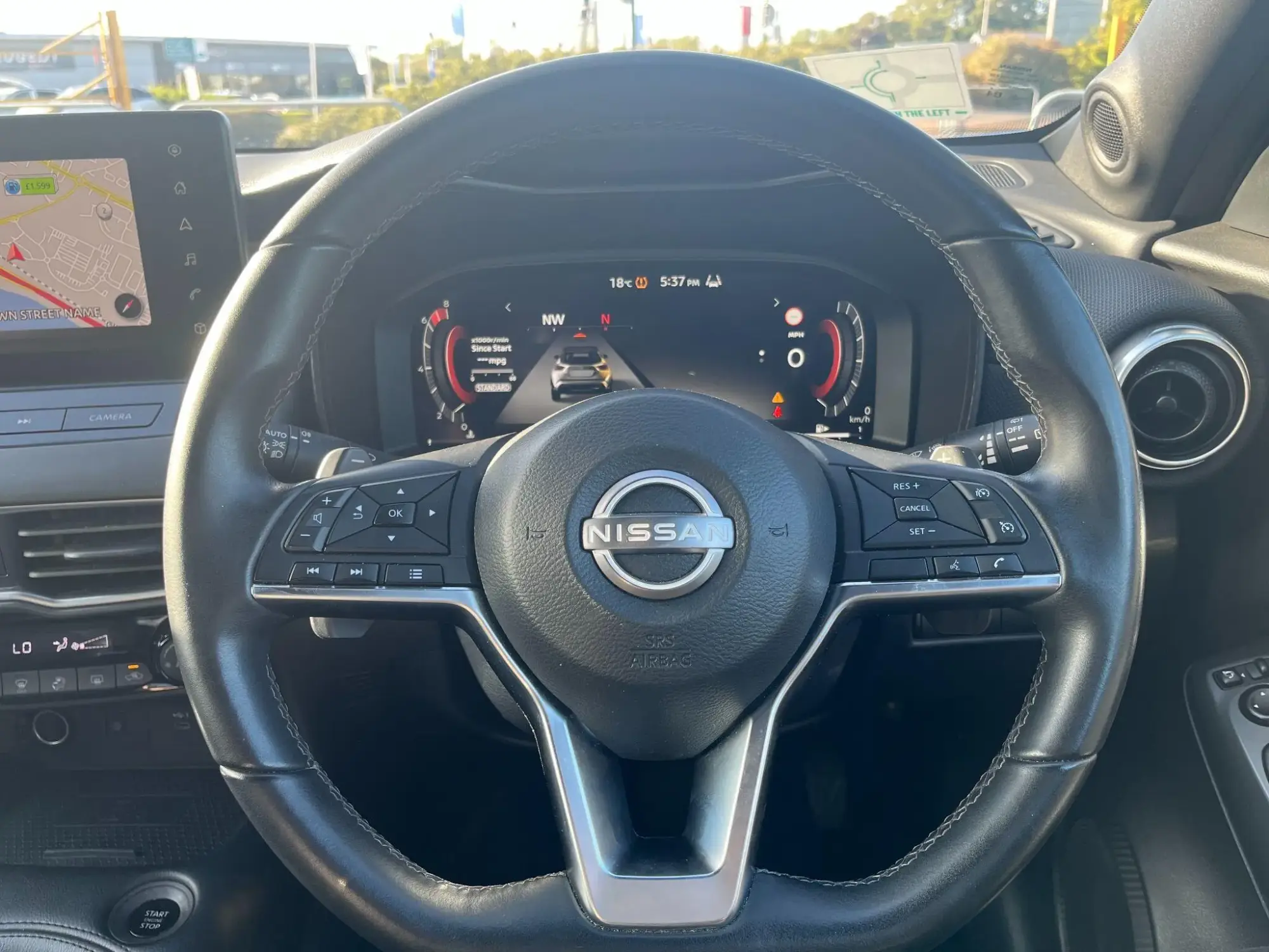 Nissan Juke Image 8