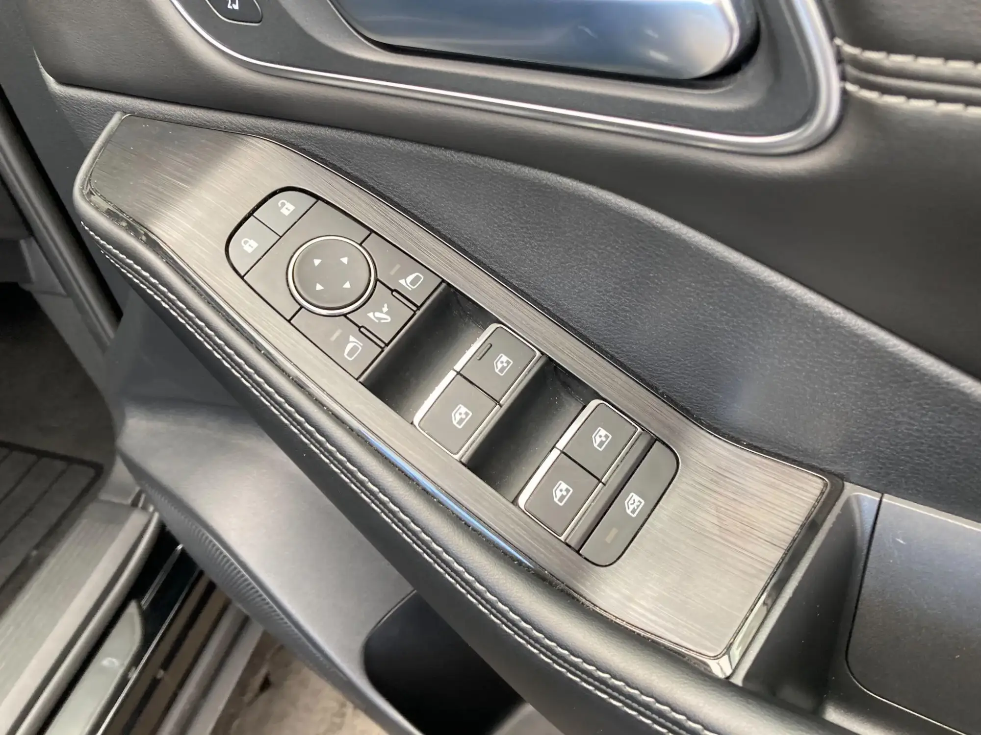 Nissan X-Trail e-POWER Image 54