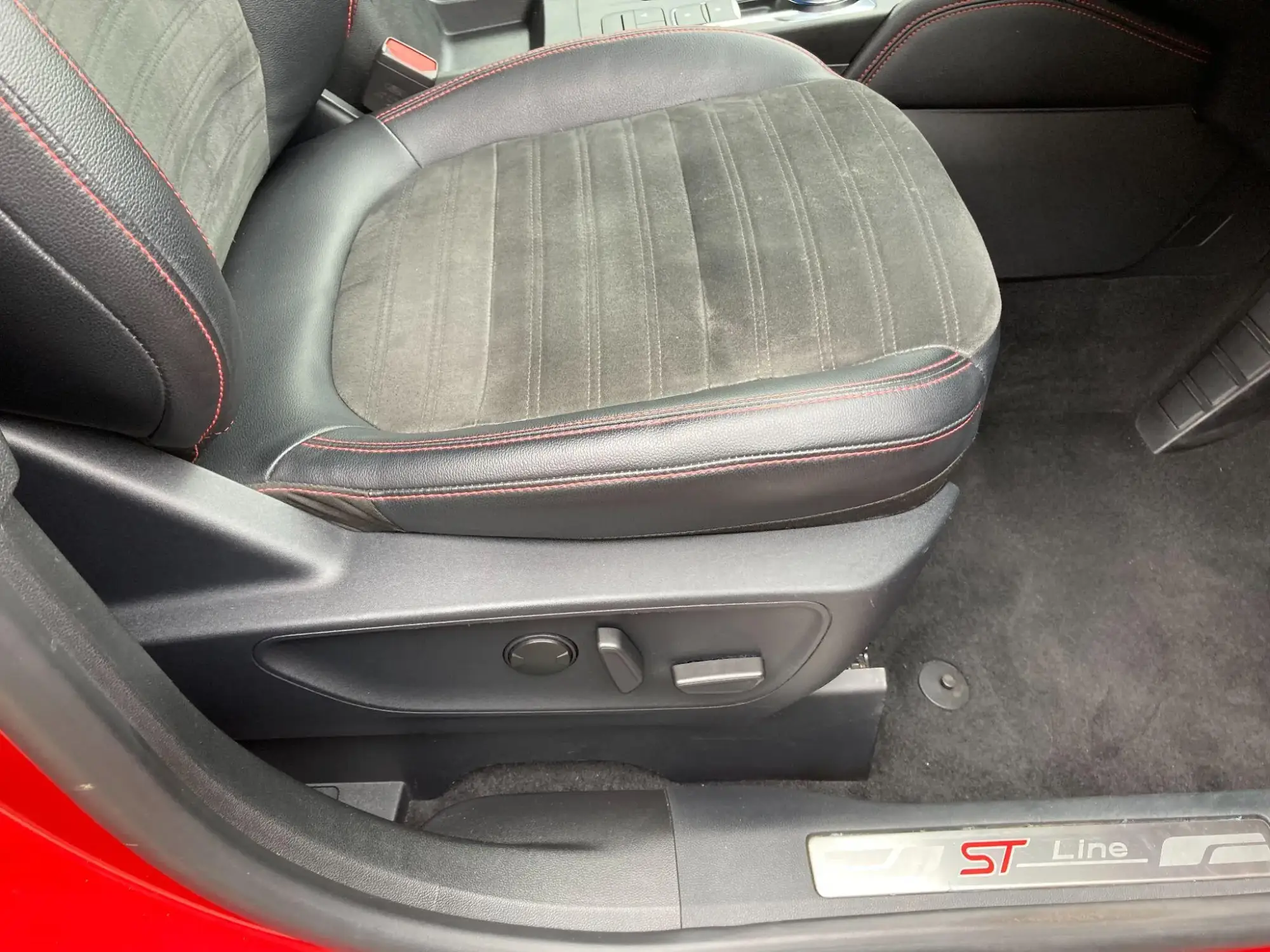 Ford Kuga Hybrid Image 49 Ford Kuga Hybrid Image 49