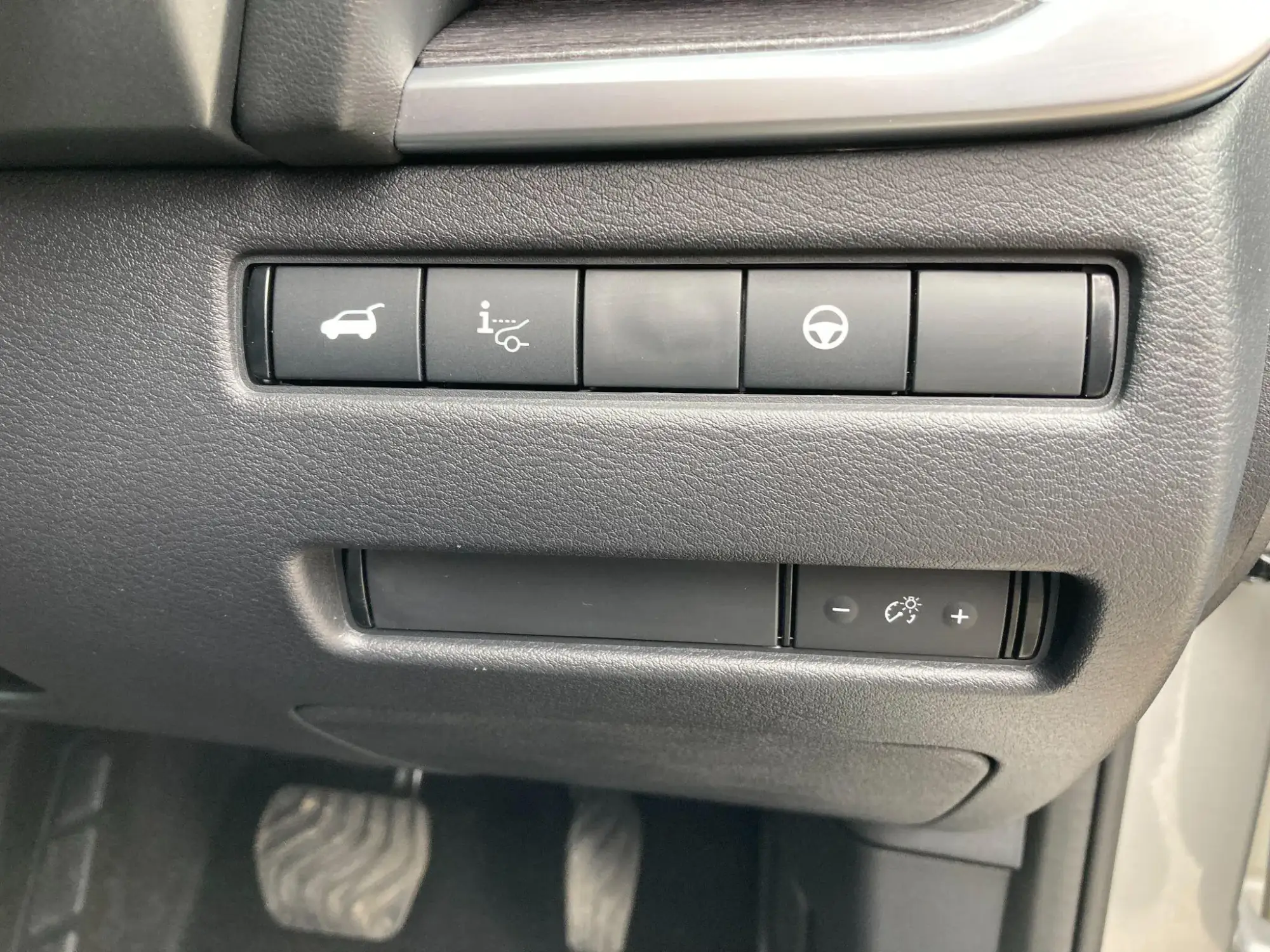 Nissan Qashqai with e-POWER Image 48