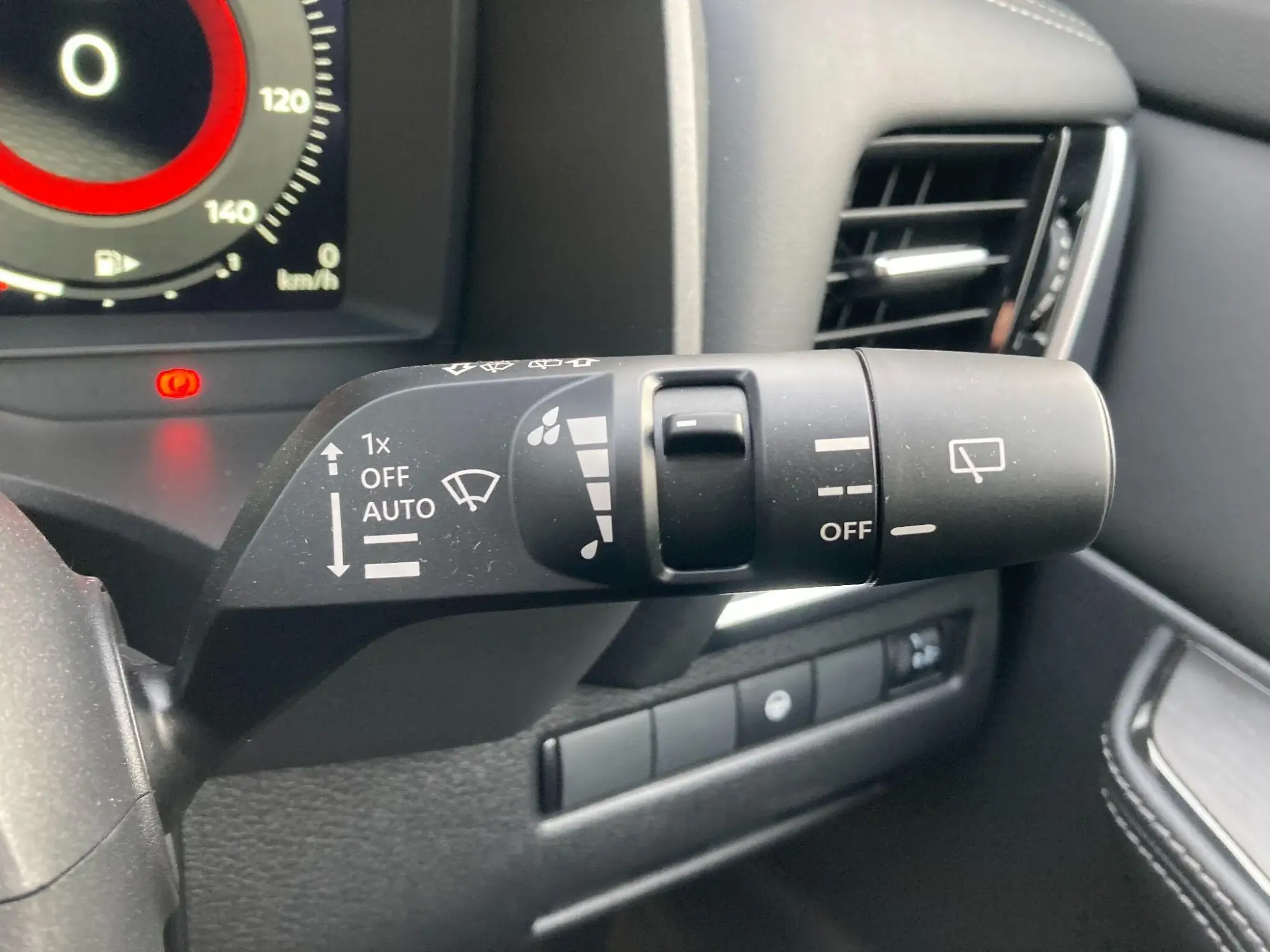 Nissan X-Trail e-POWER Image 52 Nissan X-Trail e-POWER Image 52
