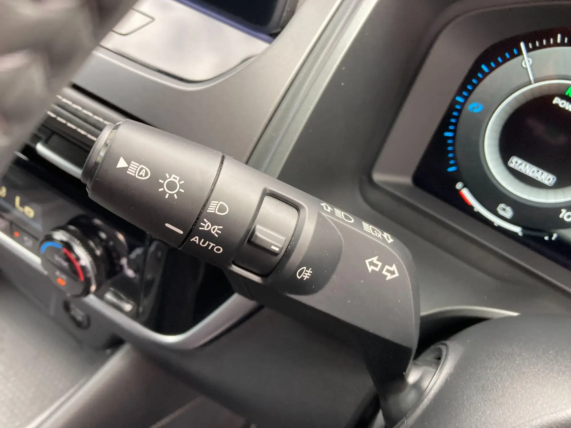 Nissan Qashqai with e-POWER Image 52