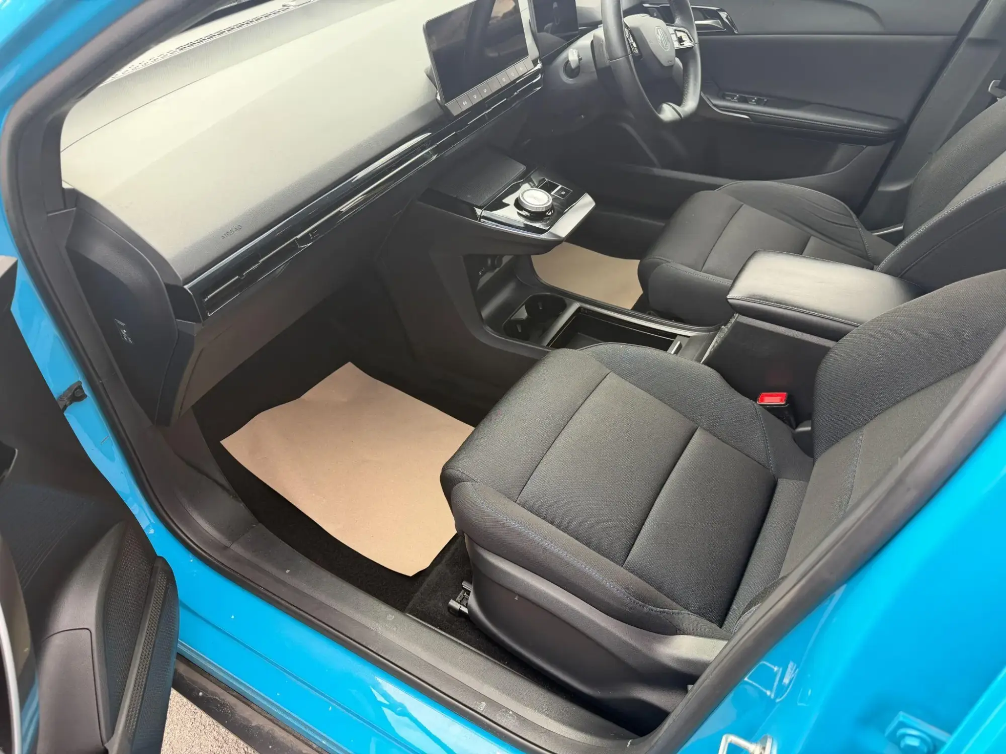 MG4 EV Image 11