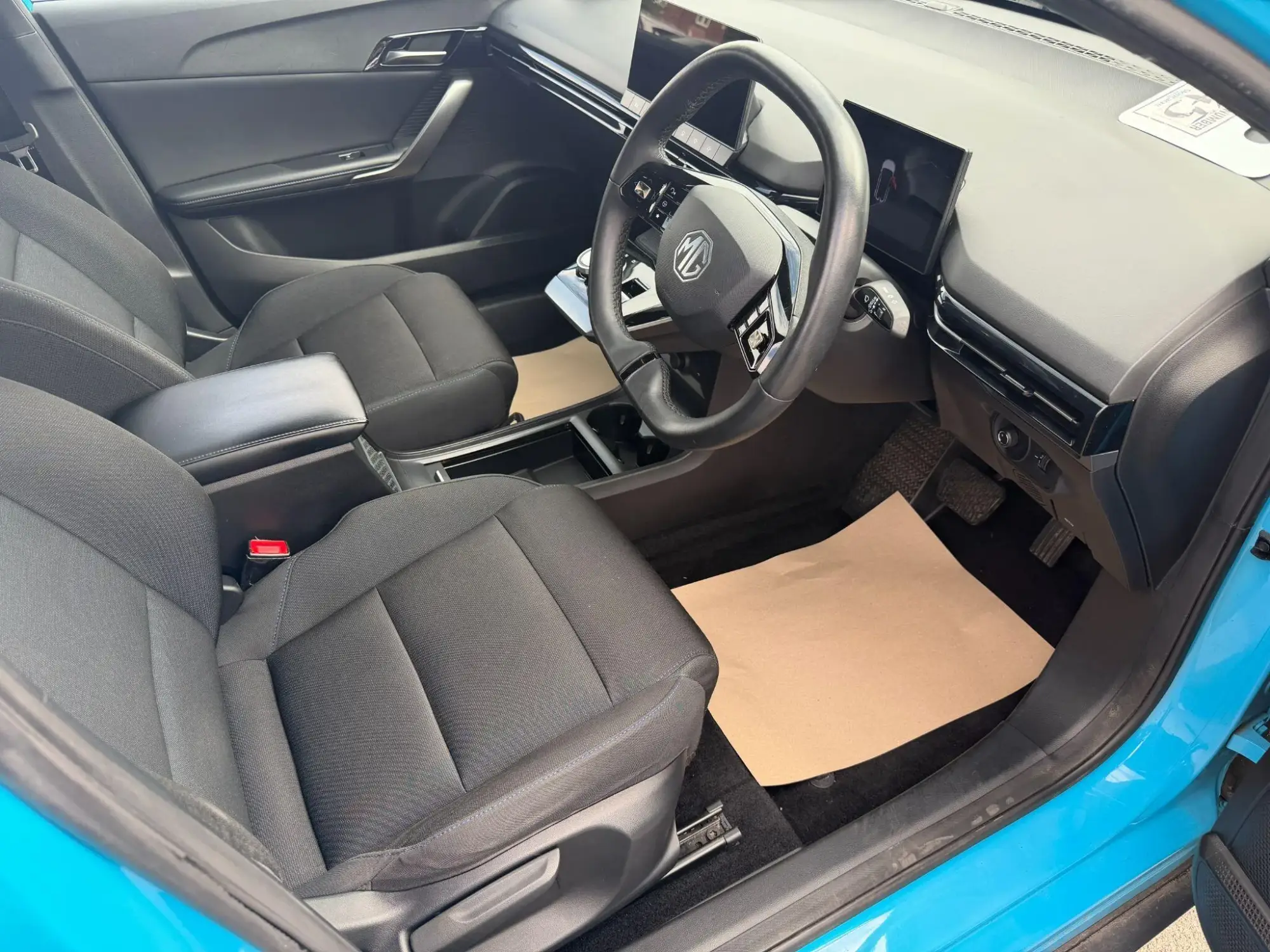 MG4 EV Image 14