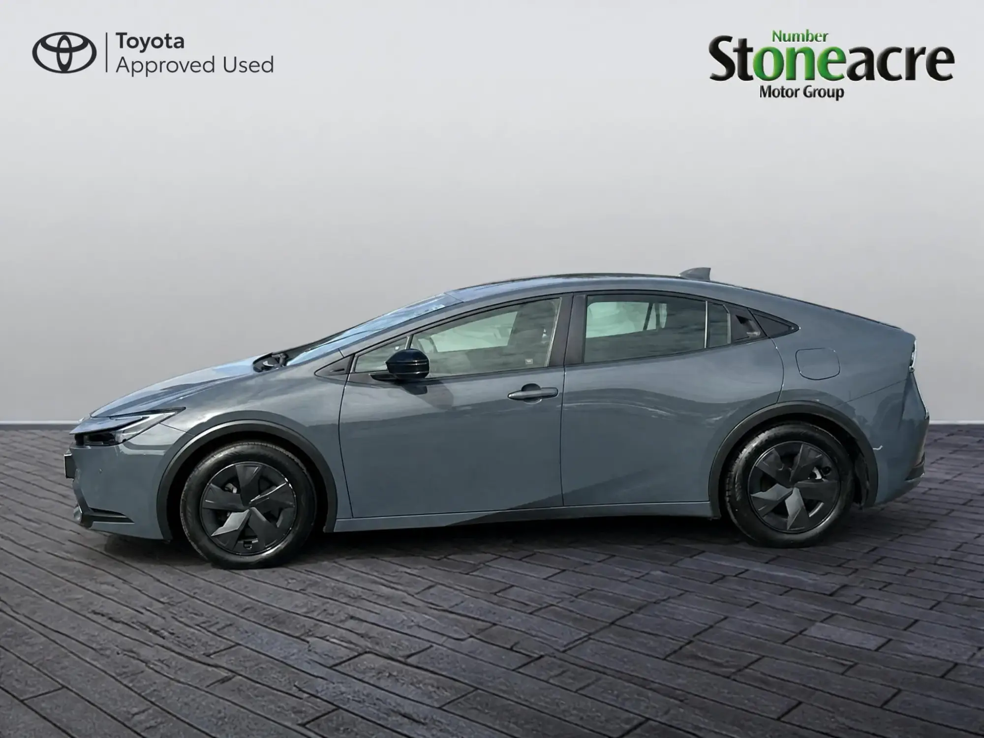 Toyota Prius Plug-in Hybrid Image 6