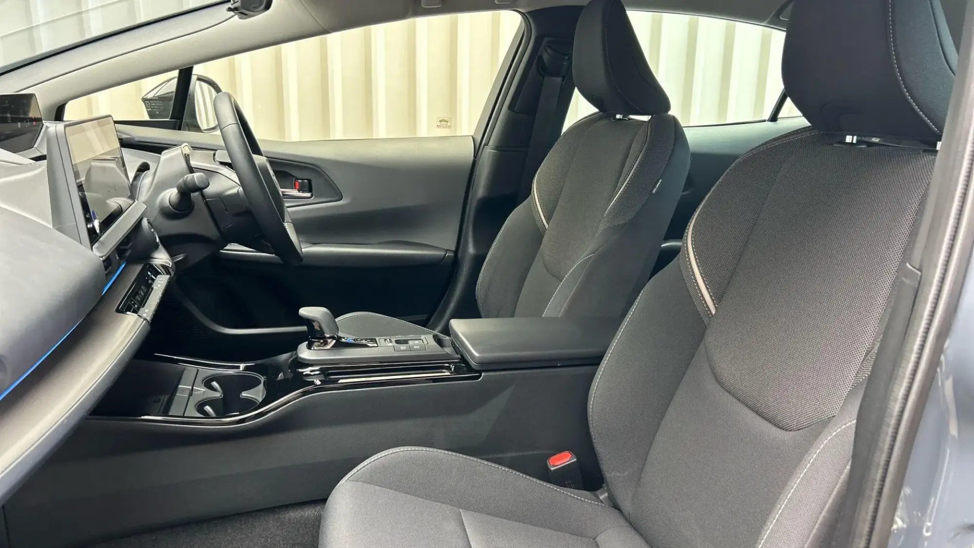 Toyota Prius Plug-in Hybrid Image 12