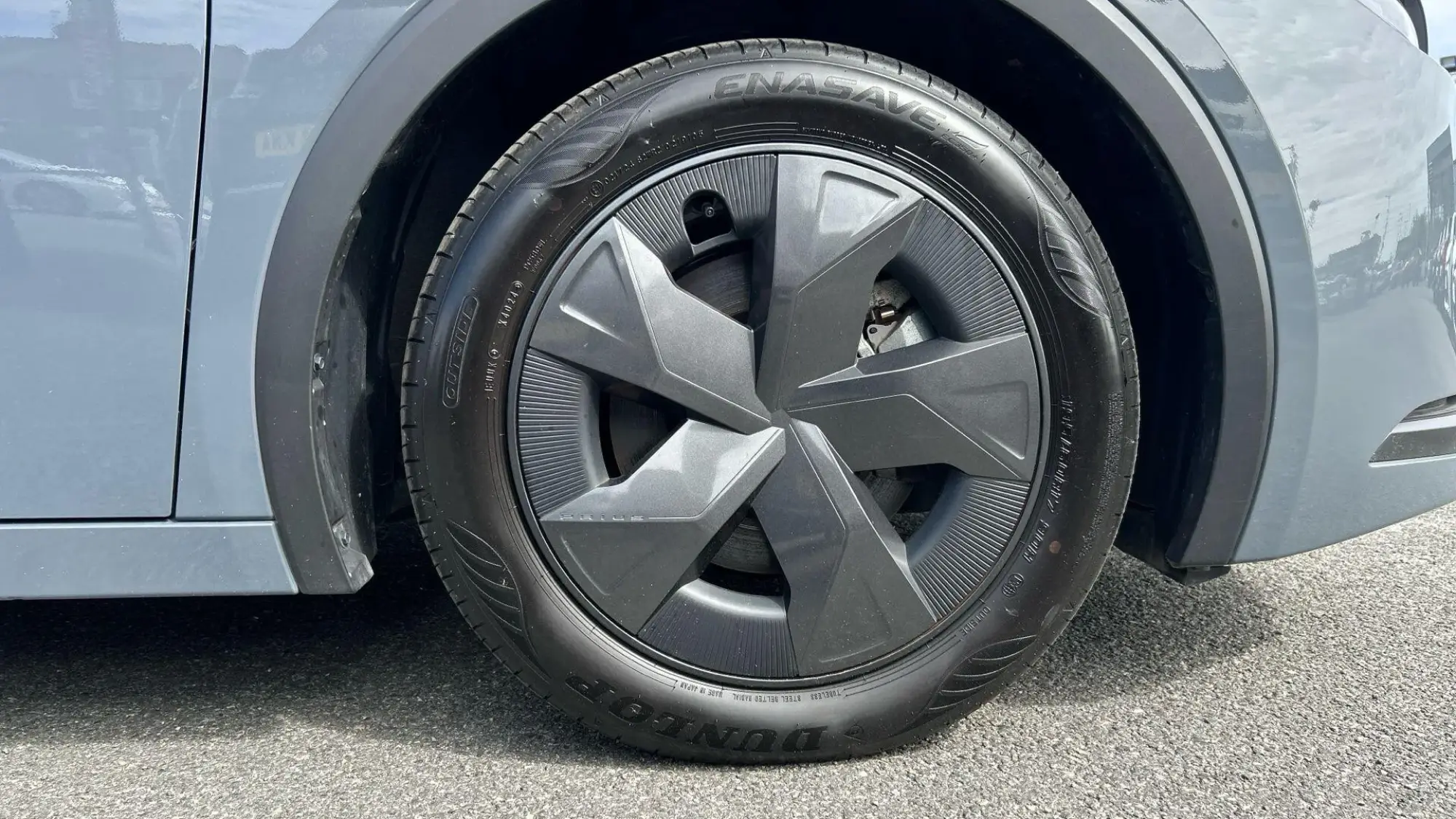 Toyota Prius Plug-in Hybrid Image 17