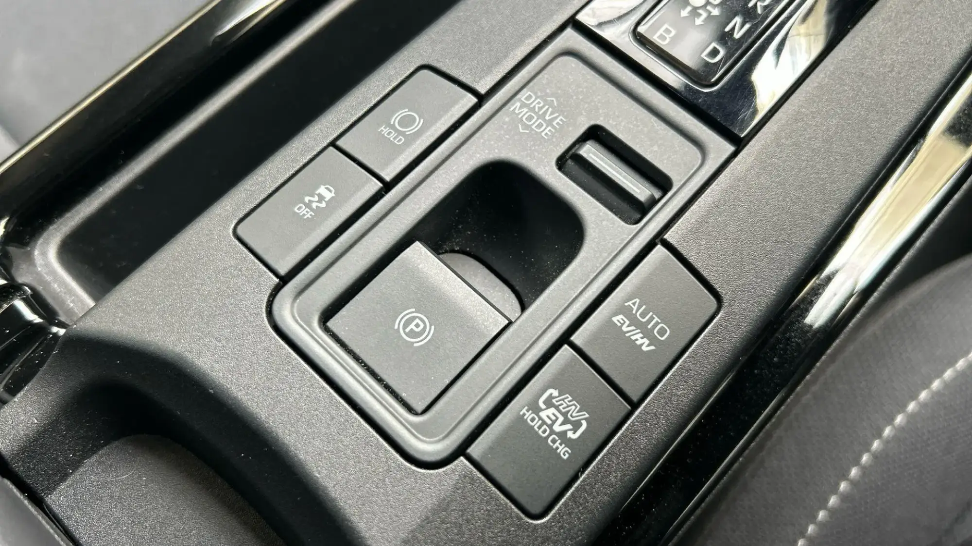 Toyota Prius Plug-in Hybrid Image 32