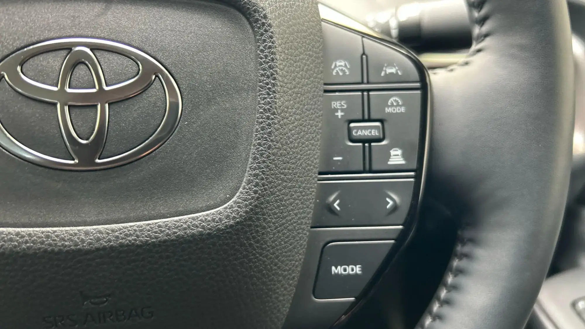 Toyota Prius Plug-in Hybrid Image 35