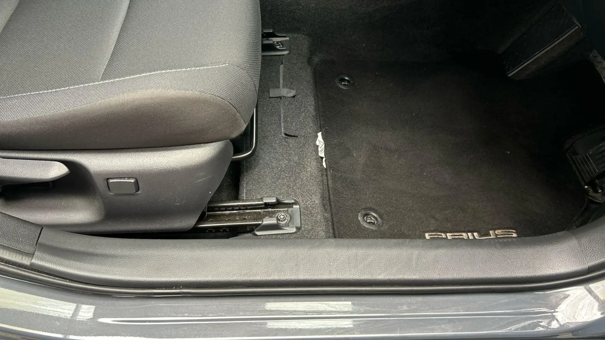 Toyota Prius Plug-in Hybrid Image 39