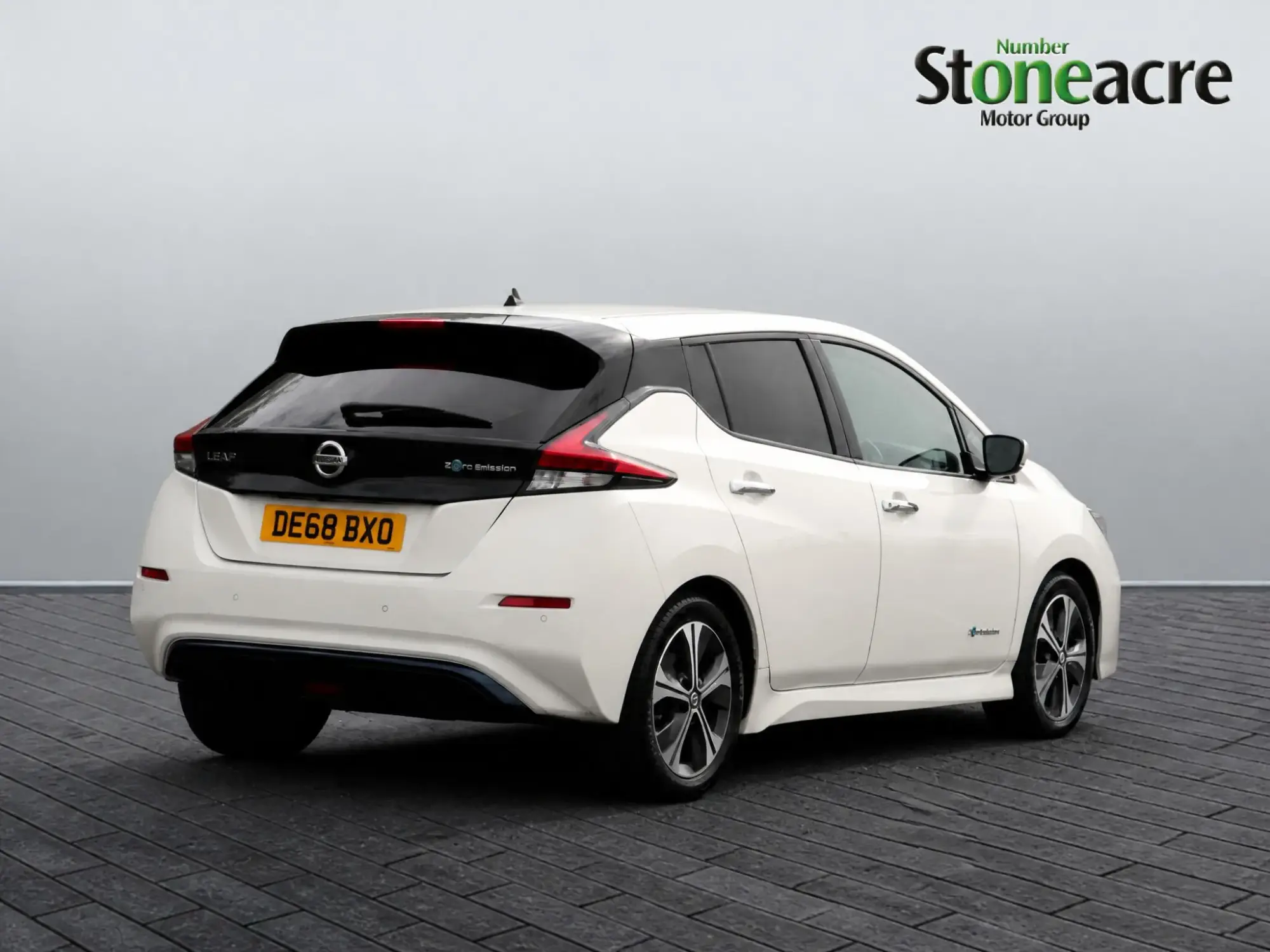 Nissan LEAF Image 3