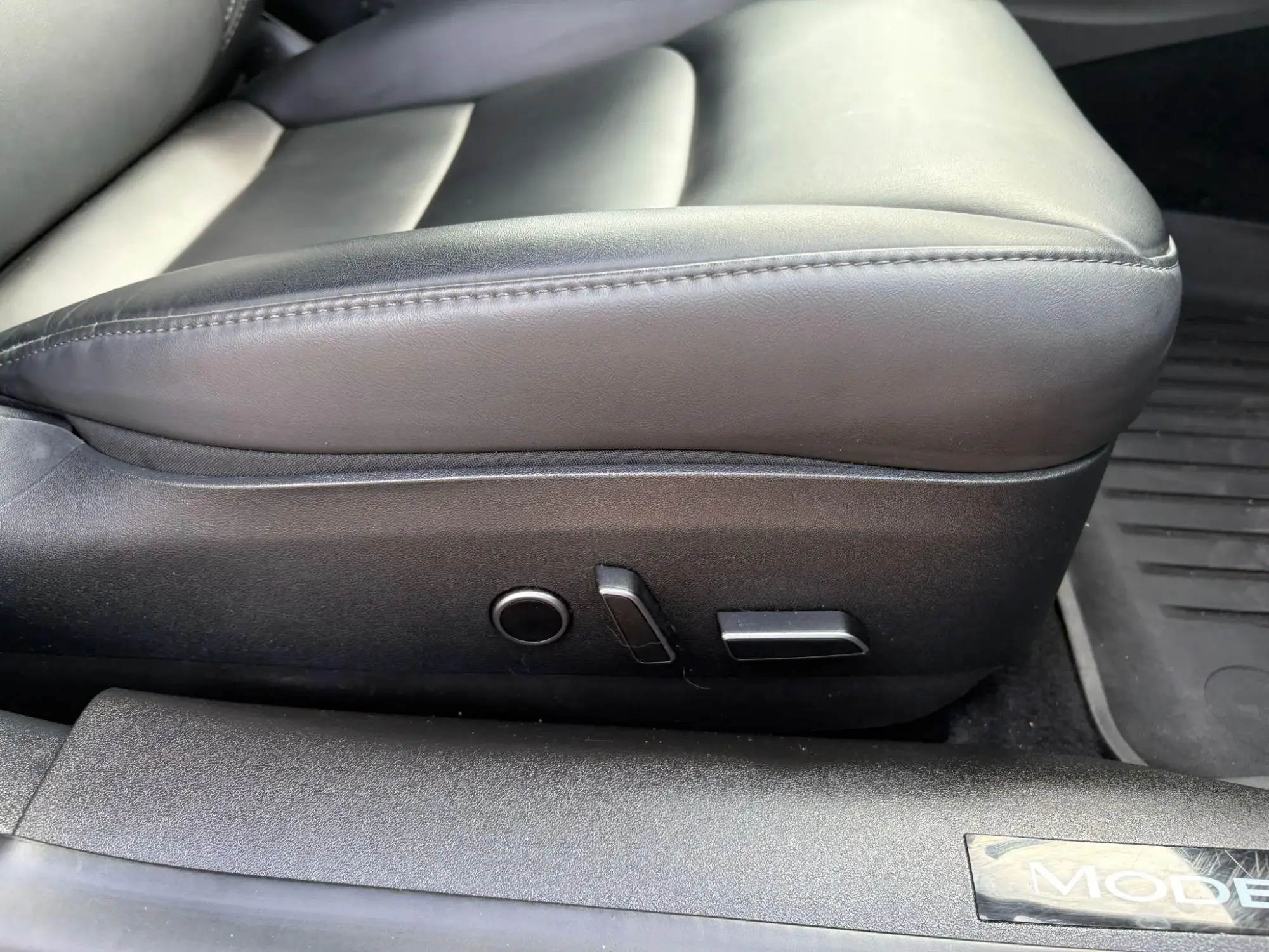Tesla Model 3 Image 11 Tesla Model 3 Image 11