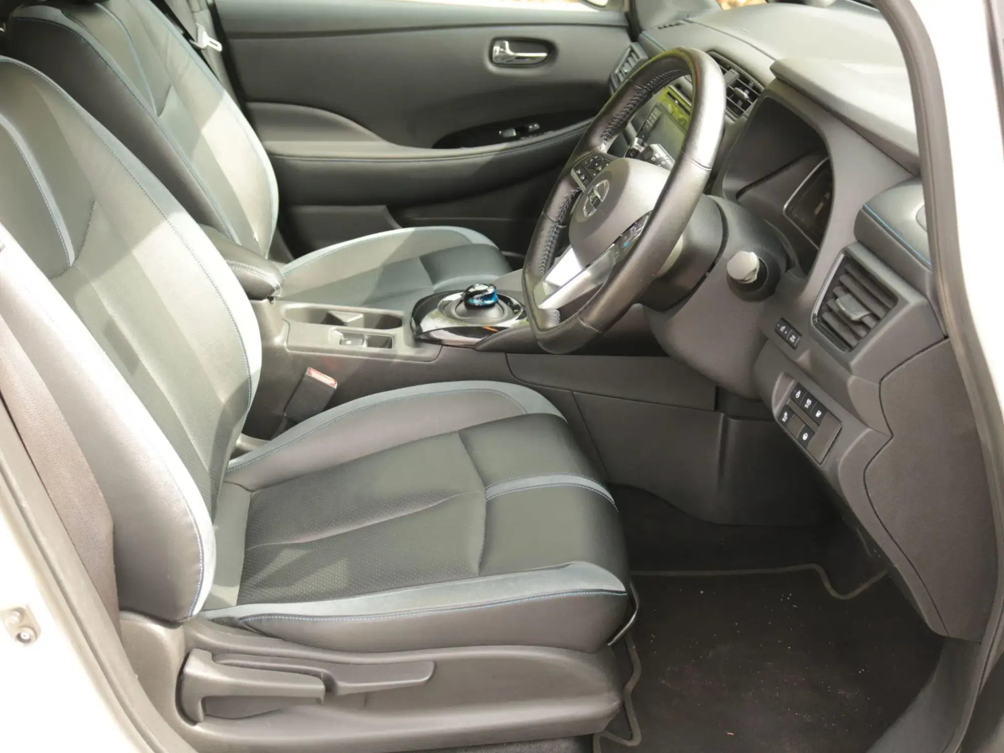 Nissan LEAF Image 12