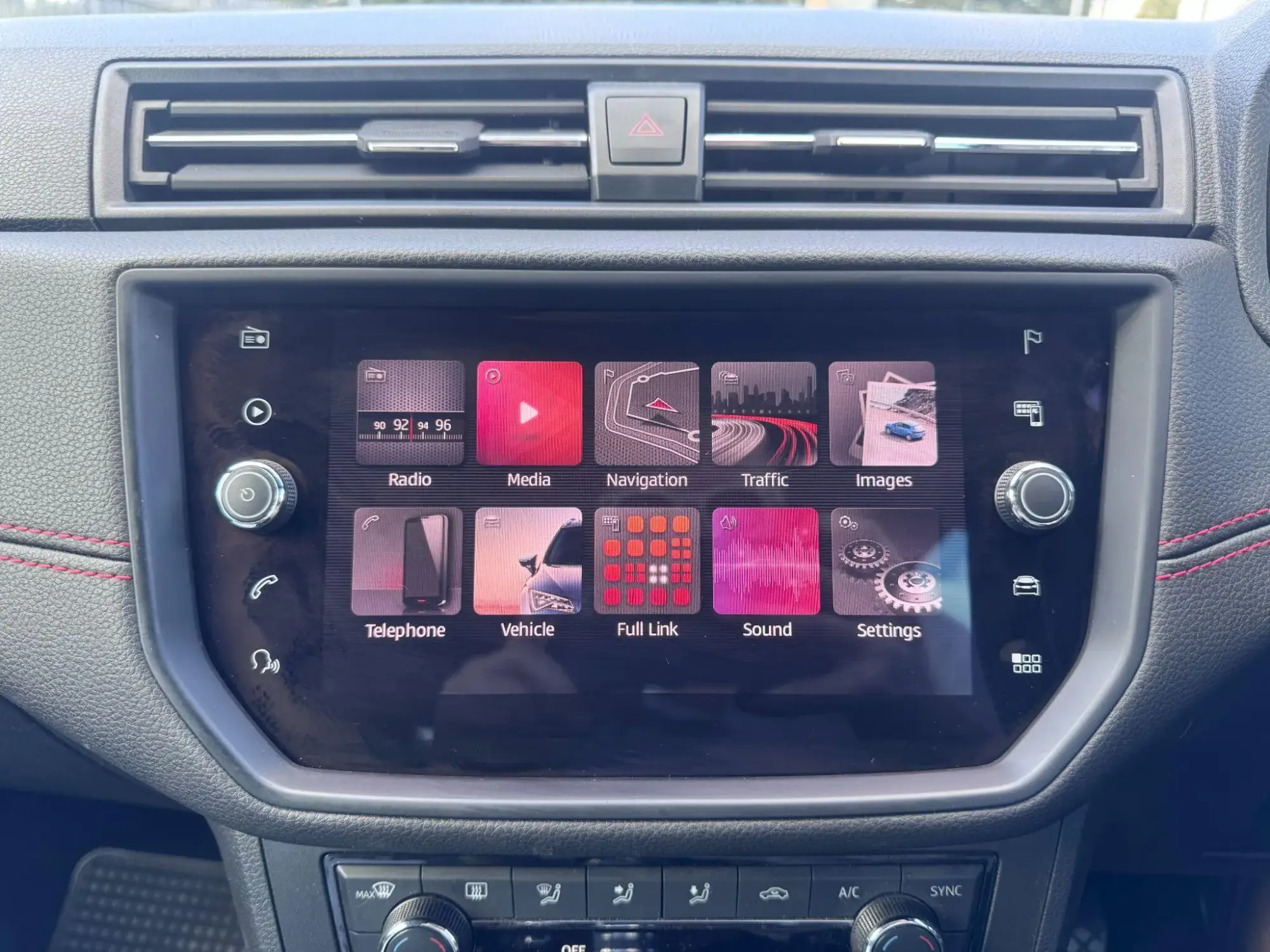 SEAT Arona Image 18