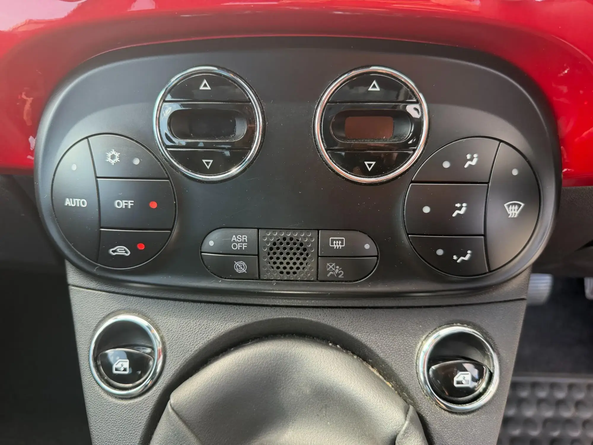 Fiat 500 Hybrid Image 22 Fiat 500 Hybrid Image 22