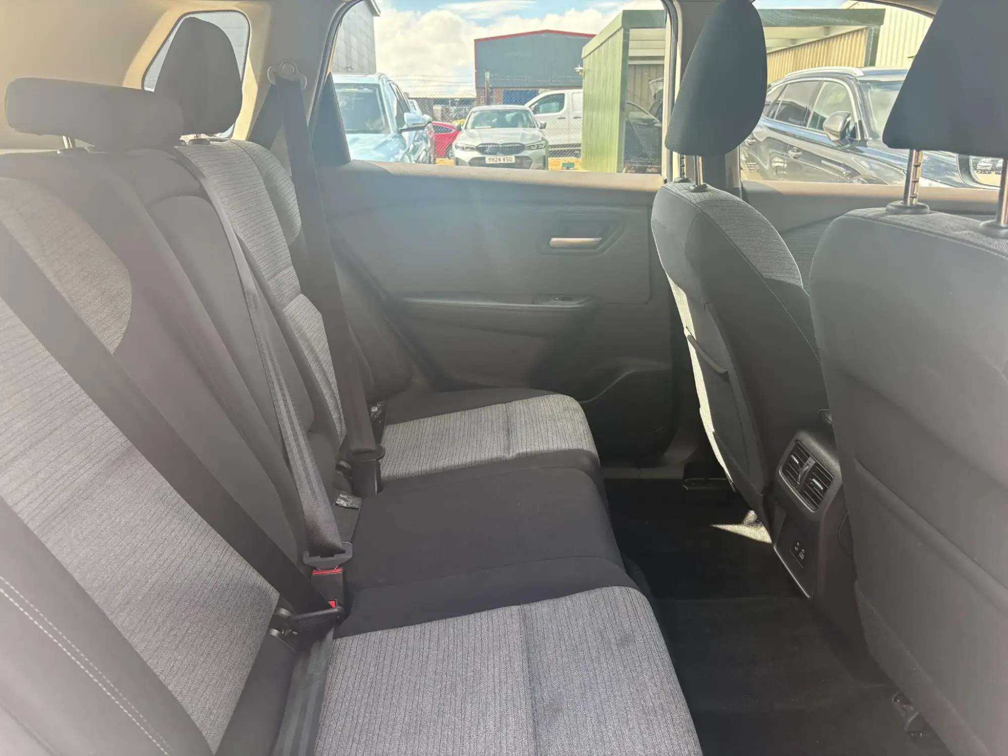 Nissan X-Trail e-POWER Image 14 Nissan X-Trail e-POWER Image 14