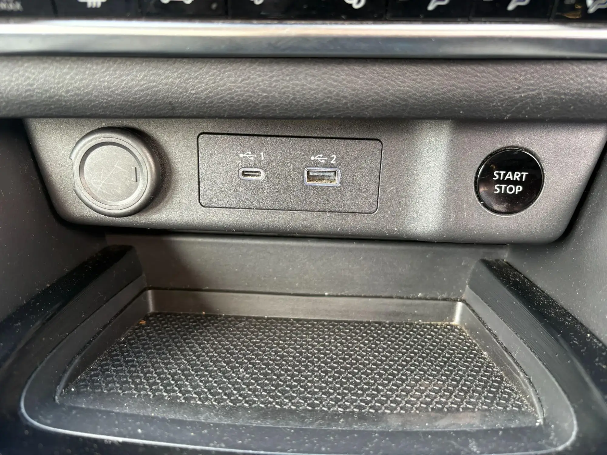 Nissan X-Trail e-POWER Image 21 Nissan X-Trail e-POWER Image 21