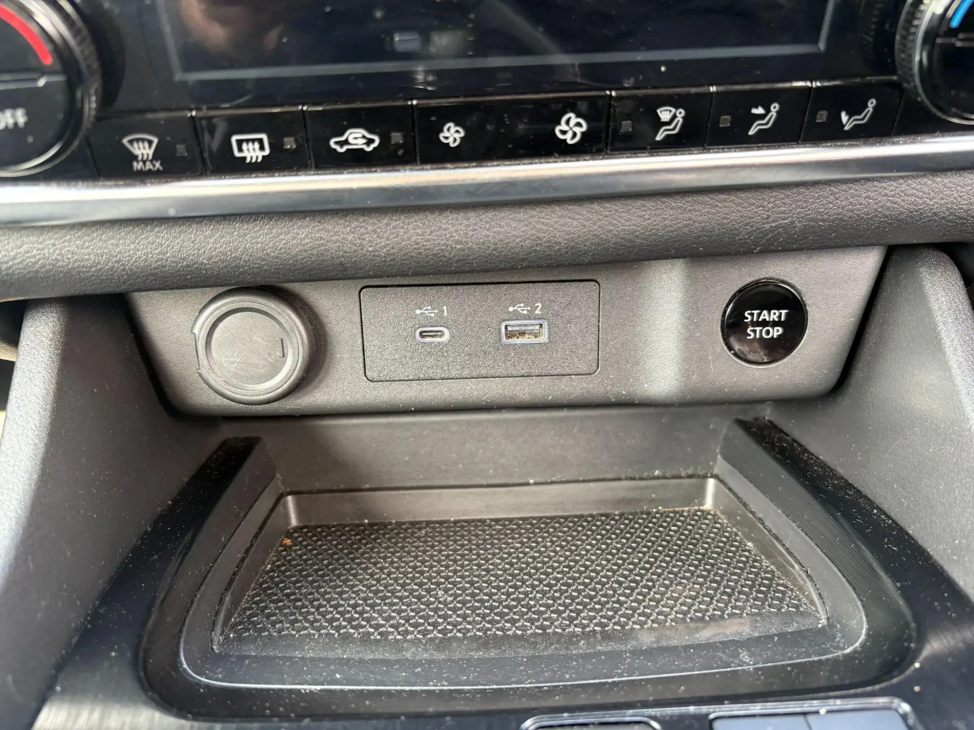 Nissan X-Trail e-POWER Image 22 Nissan X-Trail e-POWER Image 22